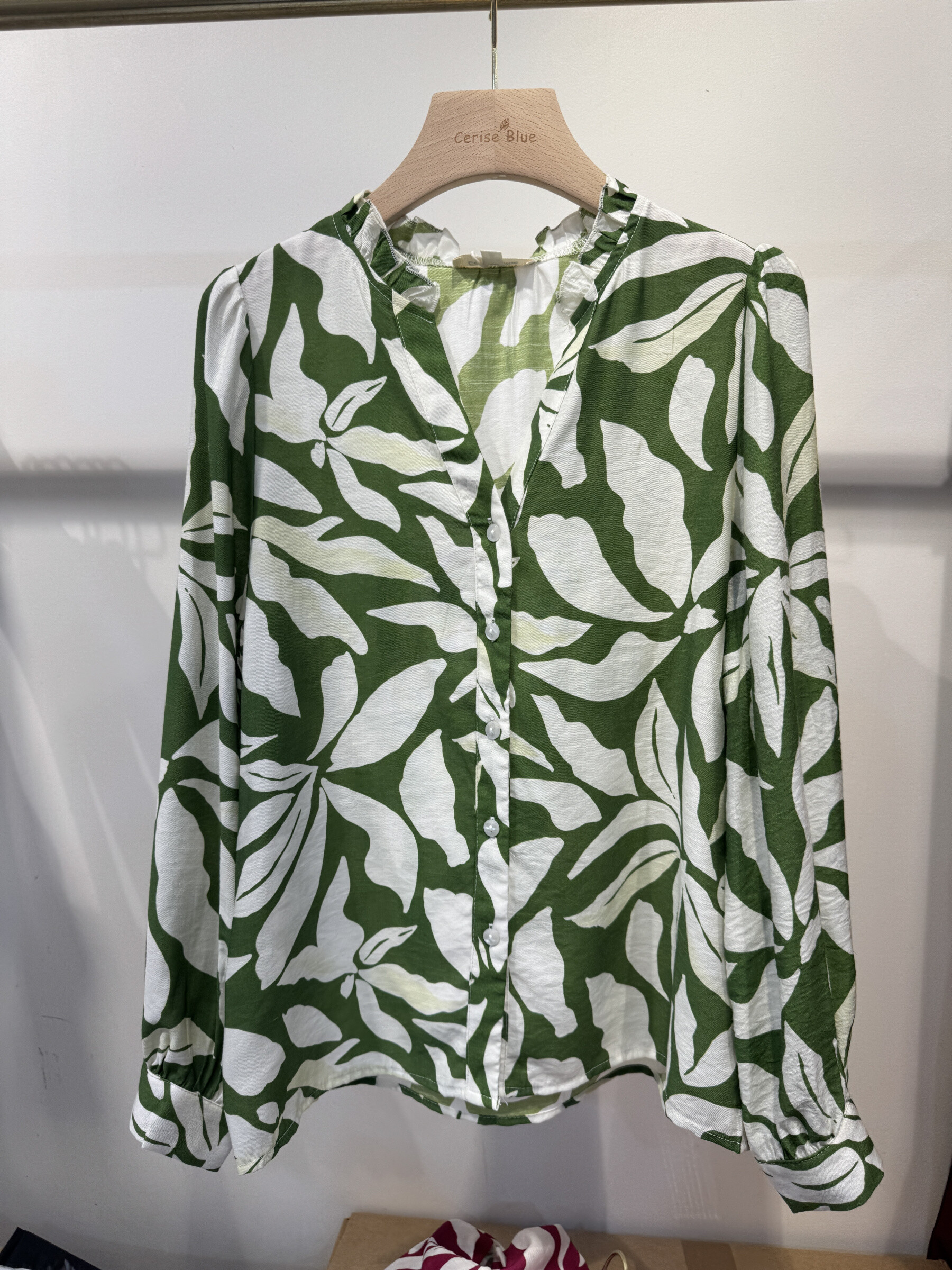 Wholesaler Cerise Blue - PRINTED BLOUSE