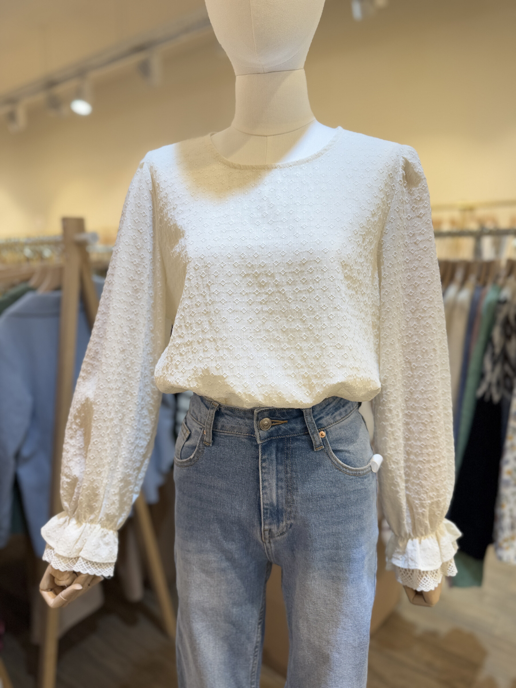 Wholesaler Cerise Blue - Lace sleeve blouse