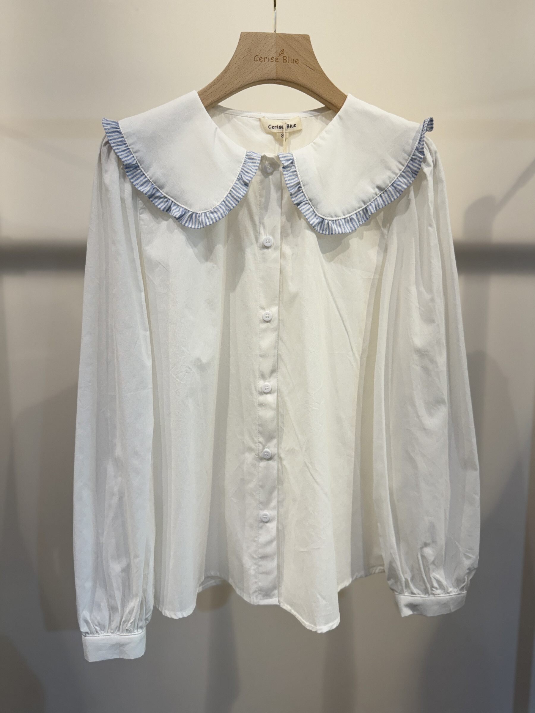 Wholesaler Cerise Blue - Claudine collar blouse