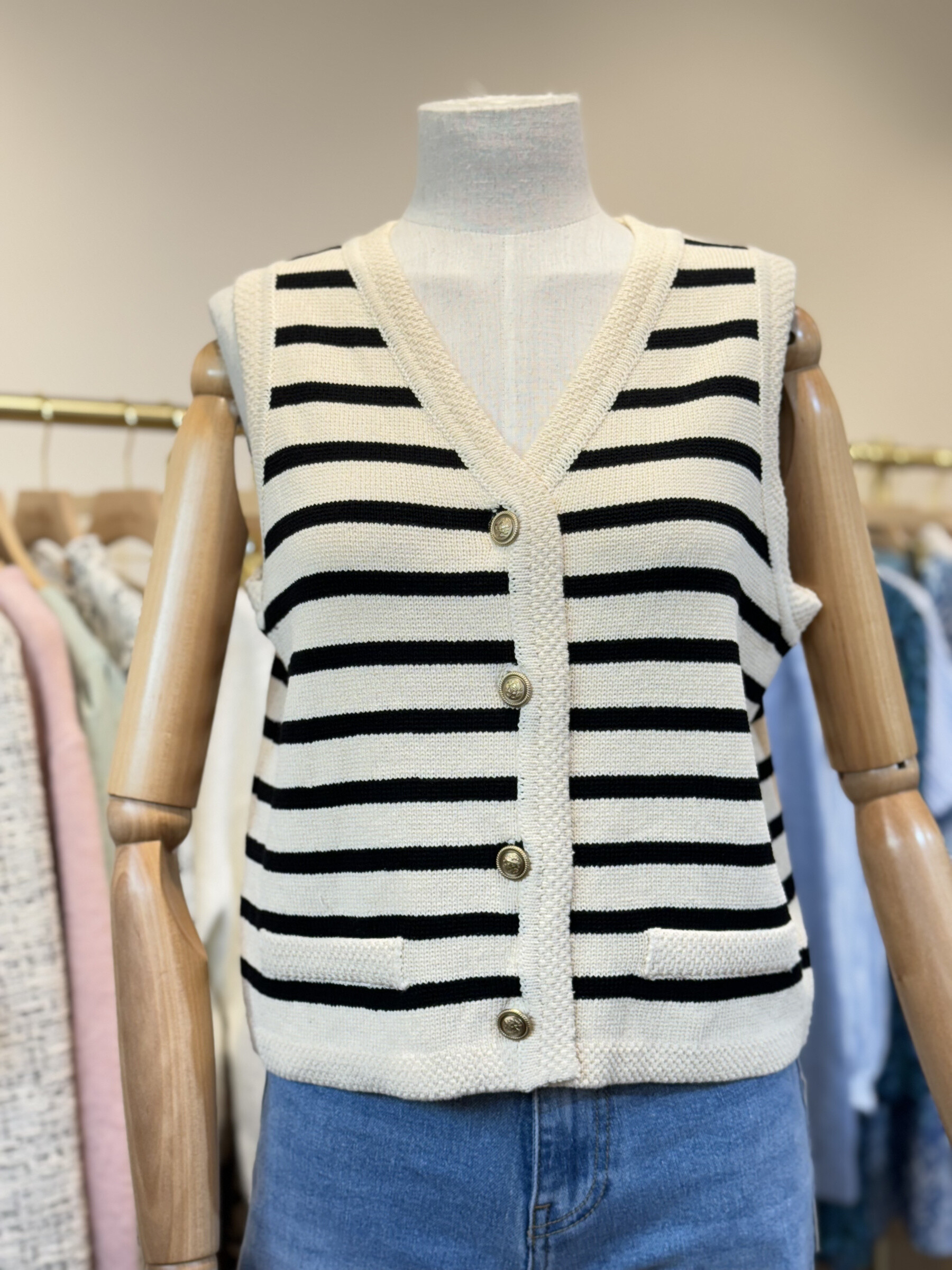 Wholesaler Cerise Blue - Sleeveless vest