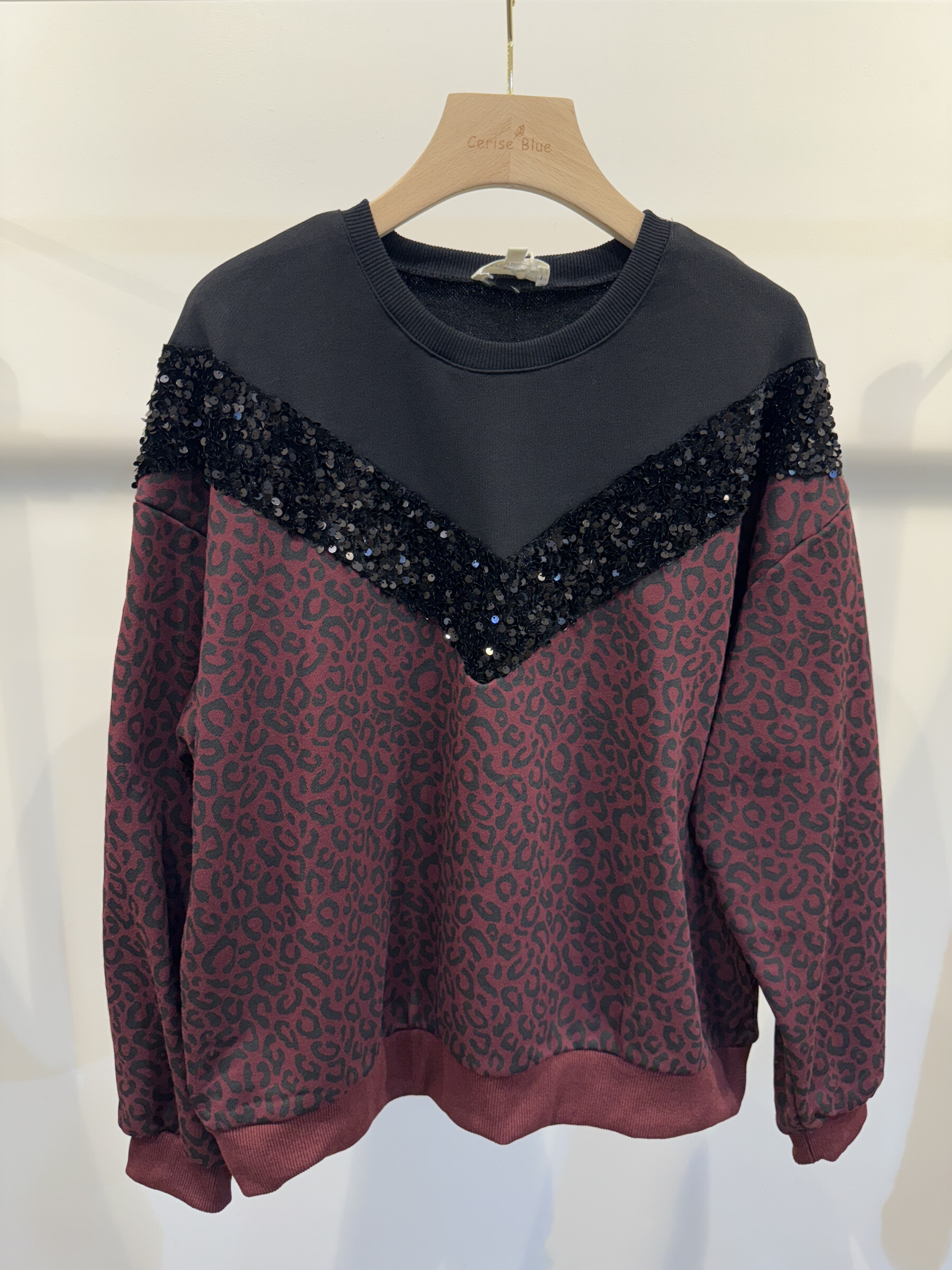 Wholesaler Cerise Blue - SEQUIN LEOPARD SWEATSHIRT
