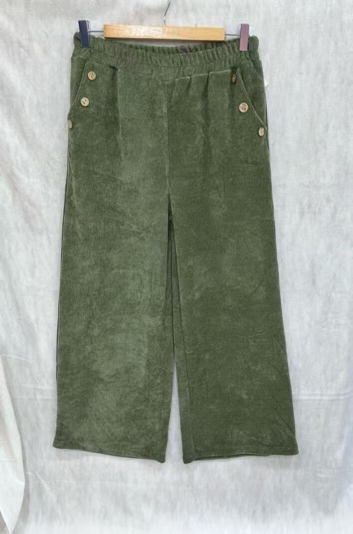 Grossiste Chana Mod - Pantalon en suedone qvec 2 poches à l’avant