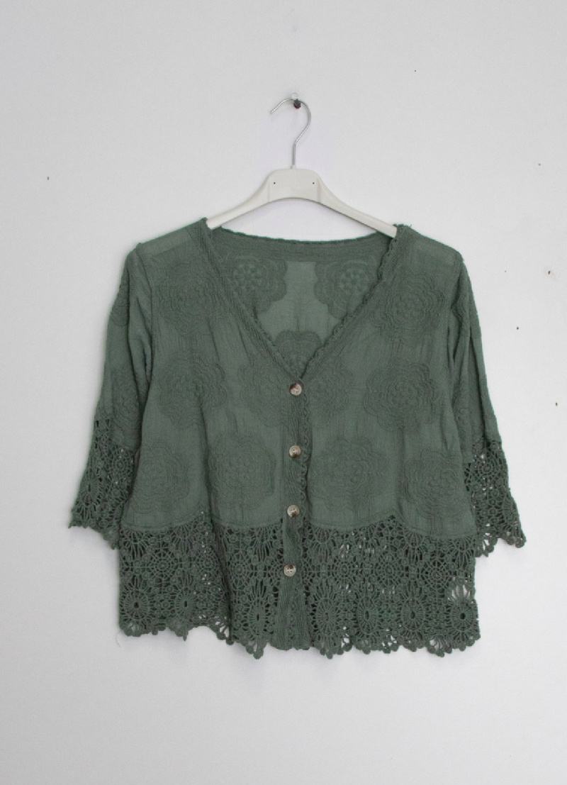 Wholesaler Chana Mod - Plain lace effect jacket