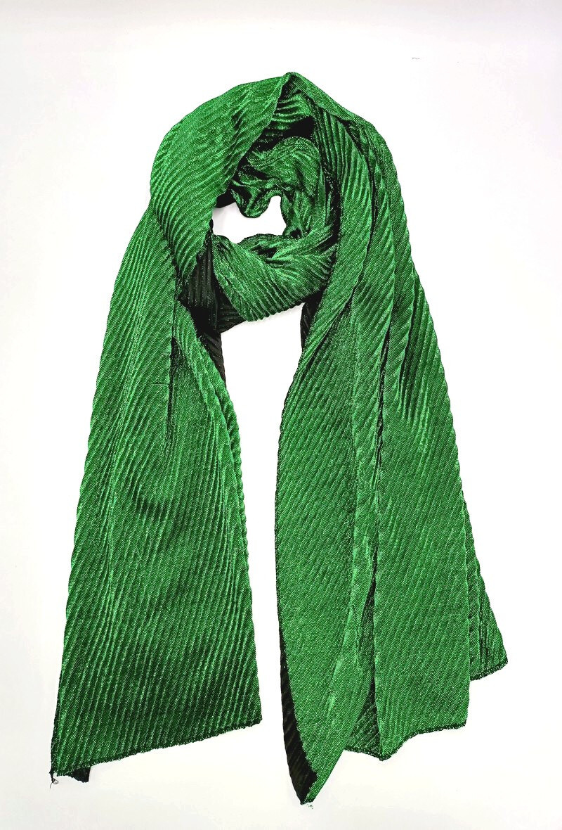 Wholesaler Charmant - Scarf shiny diagonal pleat