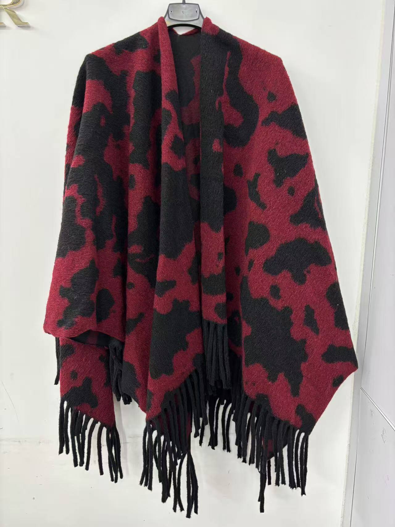 Grossiste Charmante - Poncho en laine (Made in Italy)