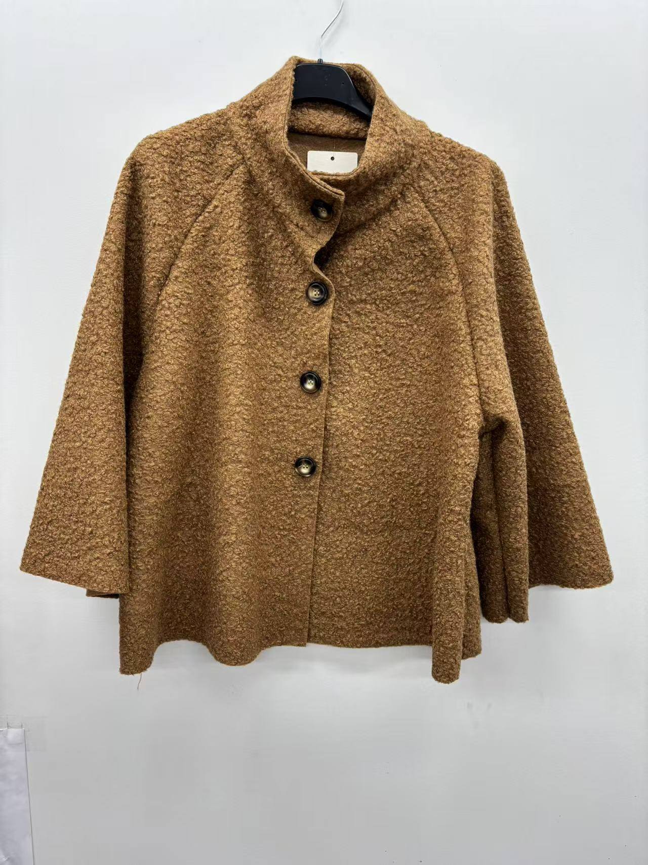Grossiste Charmante - Capes (Fabriqué en Italie)