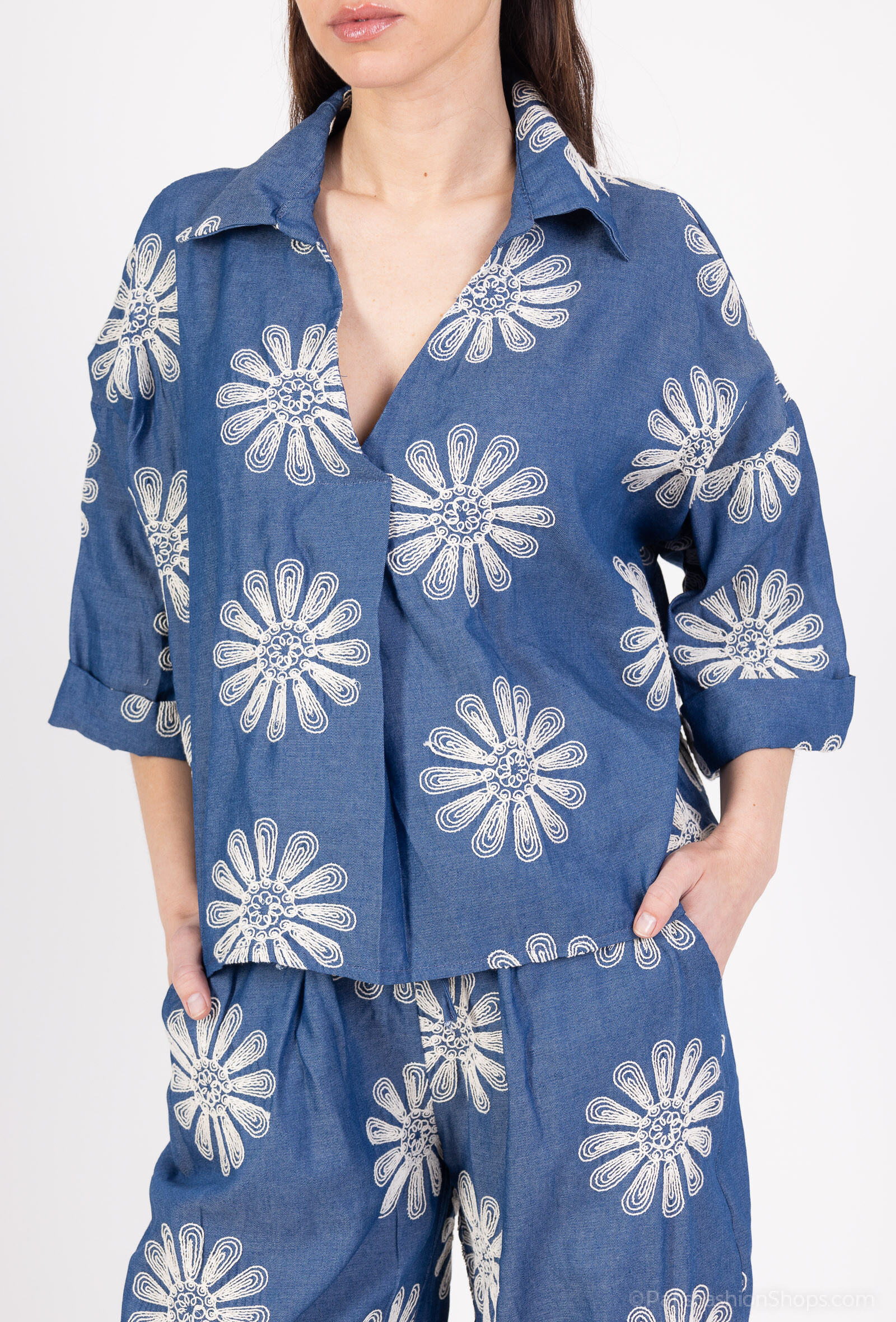 Wholesaler Charmante - Top Embroidery (Made in Italy)