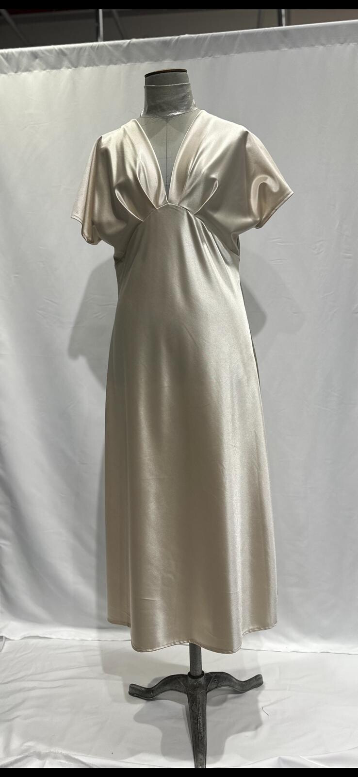 Robe longue satiné - Beige 5 - miniature