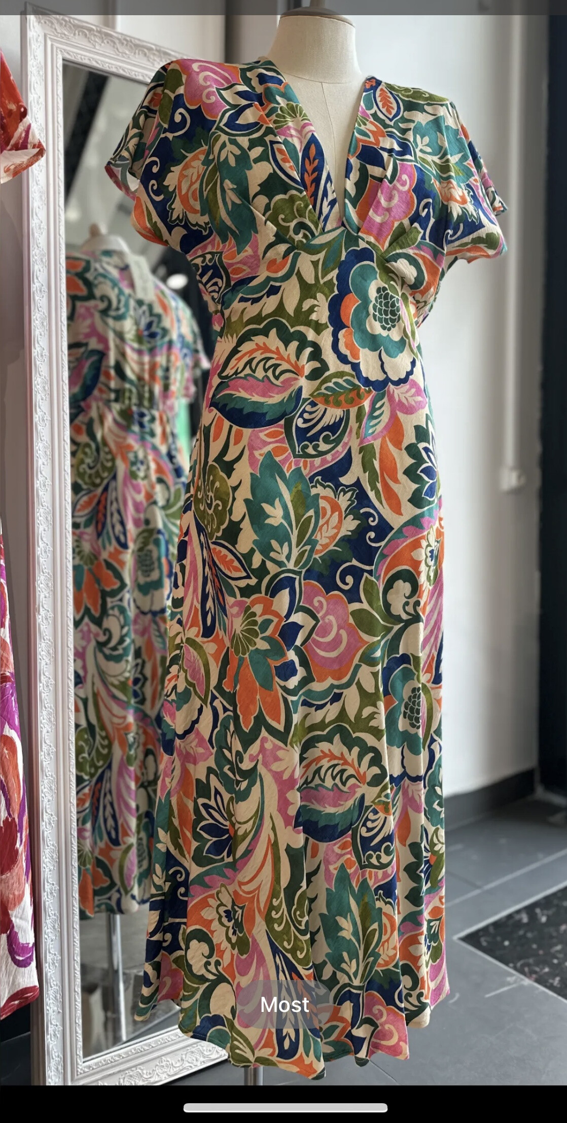 Robe Moost - Image principale