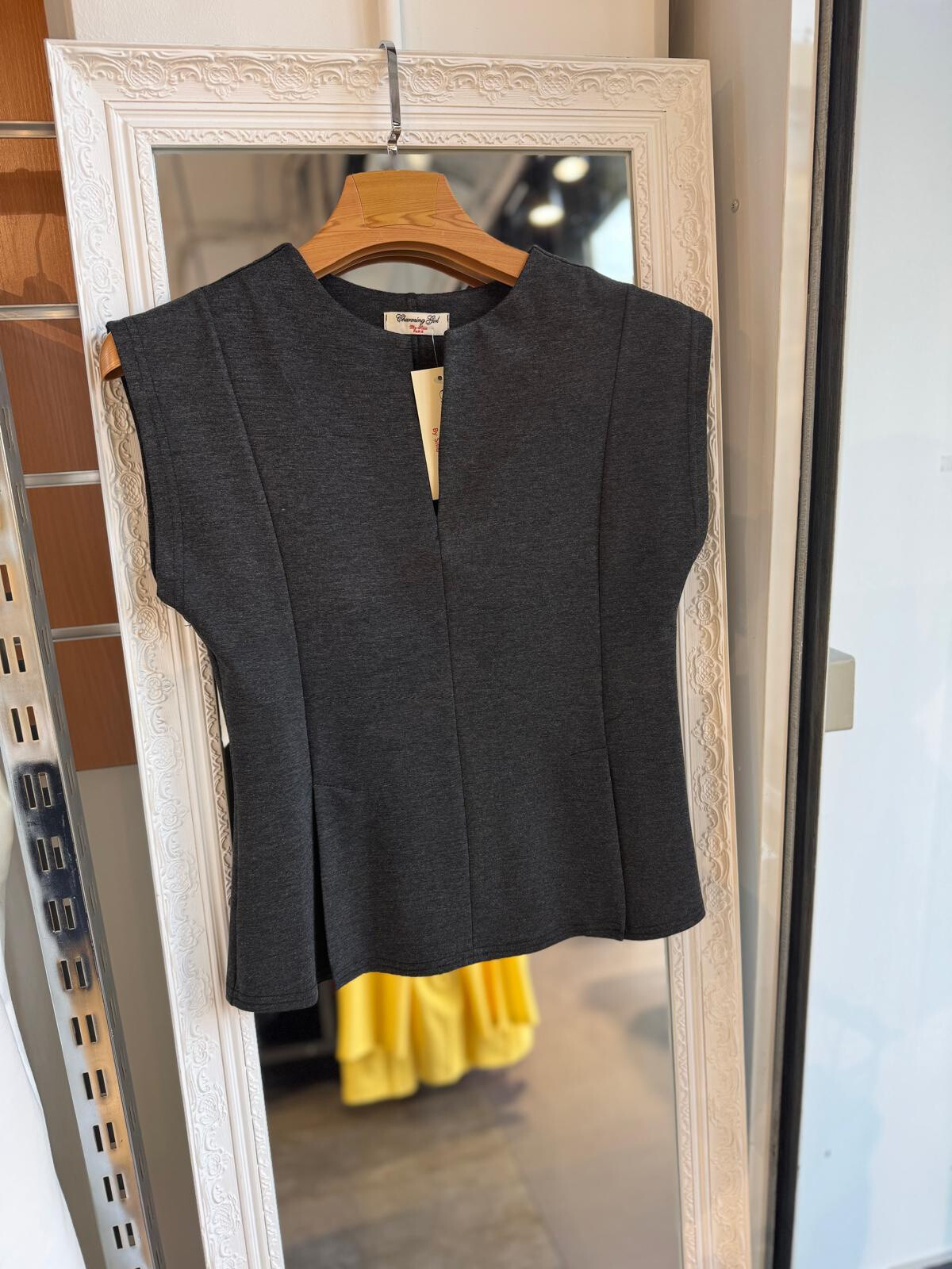 Top Jo - Gris Foncé 1 - miniature