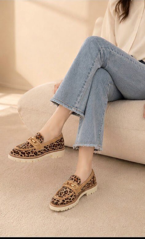 Grossiste CHC SHOES - Mocassins à Semelle Crantée et Motif Animal