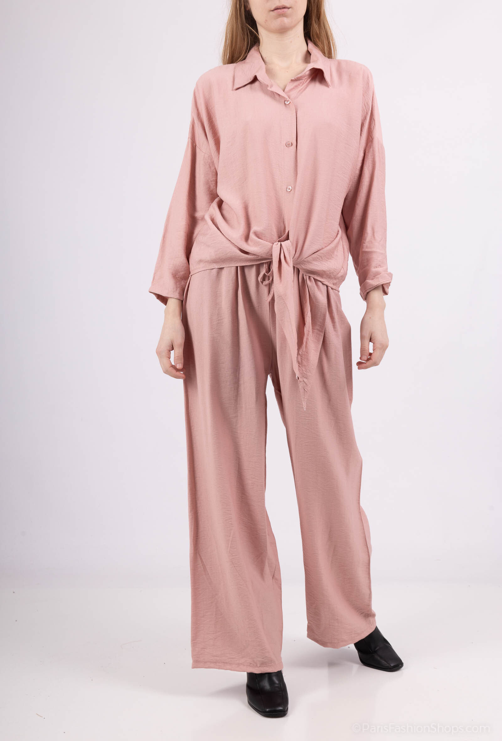 Wholesaler CHEN MODE - Relaxed set with knot - comfort and style on a daily basis