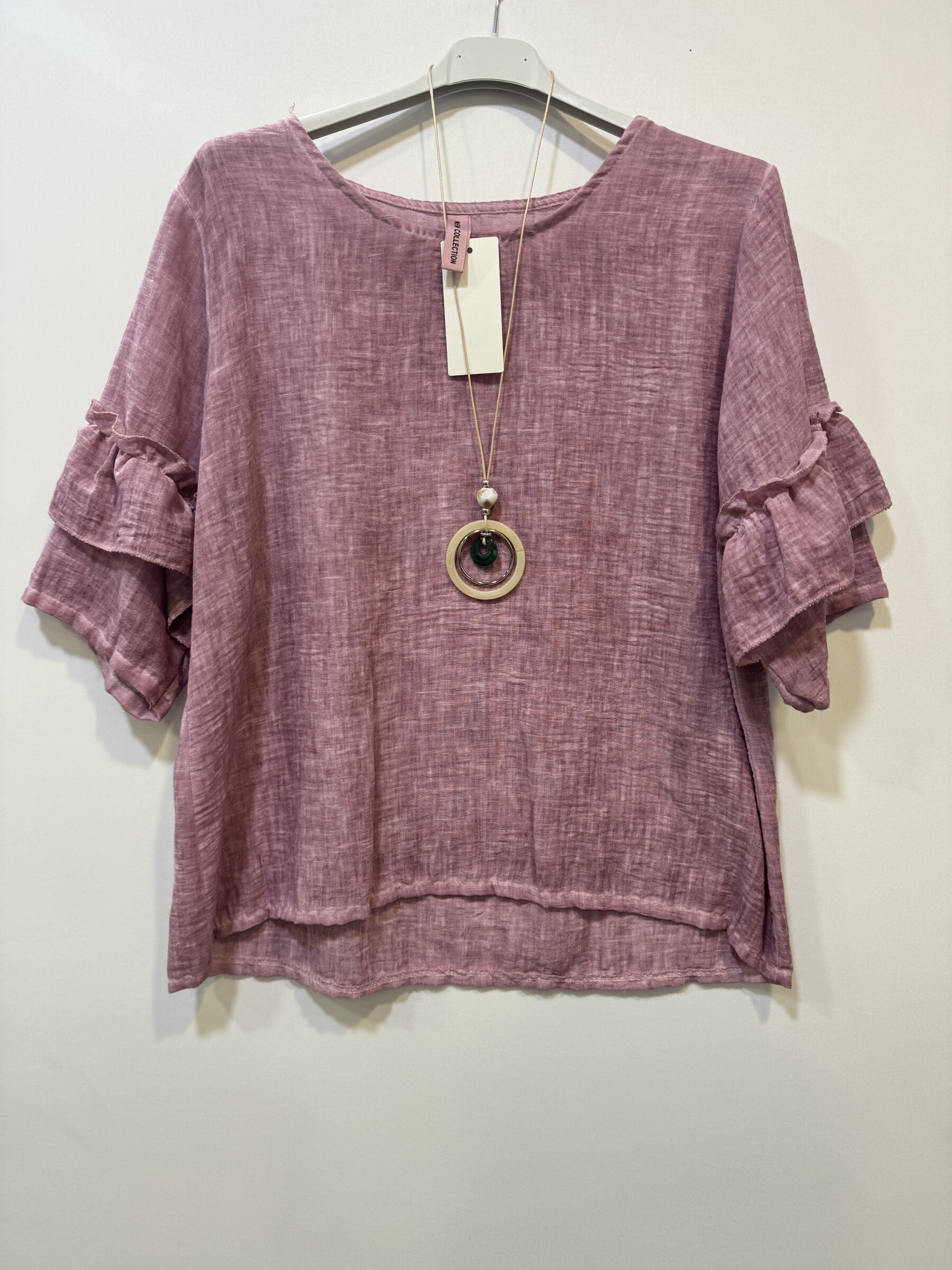 Grossista CHEN MODE - Semplice maglietta unica con collana: eleganza rilassata