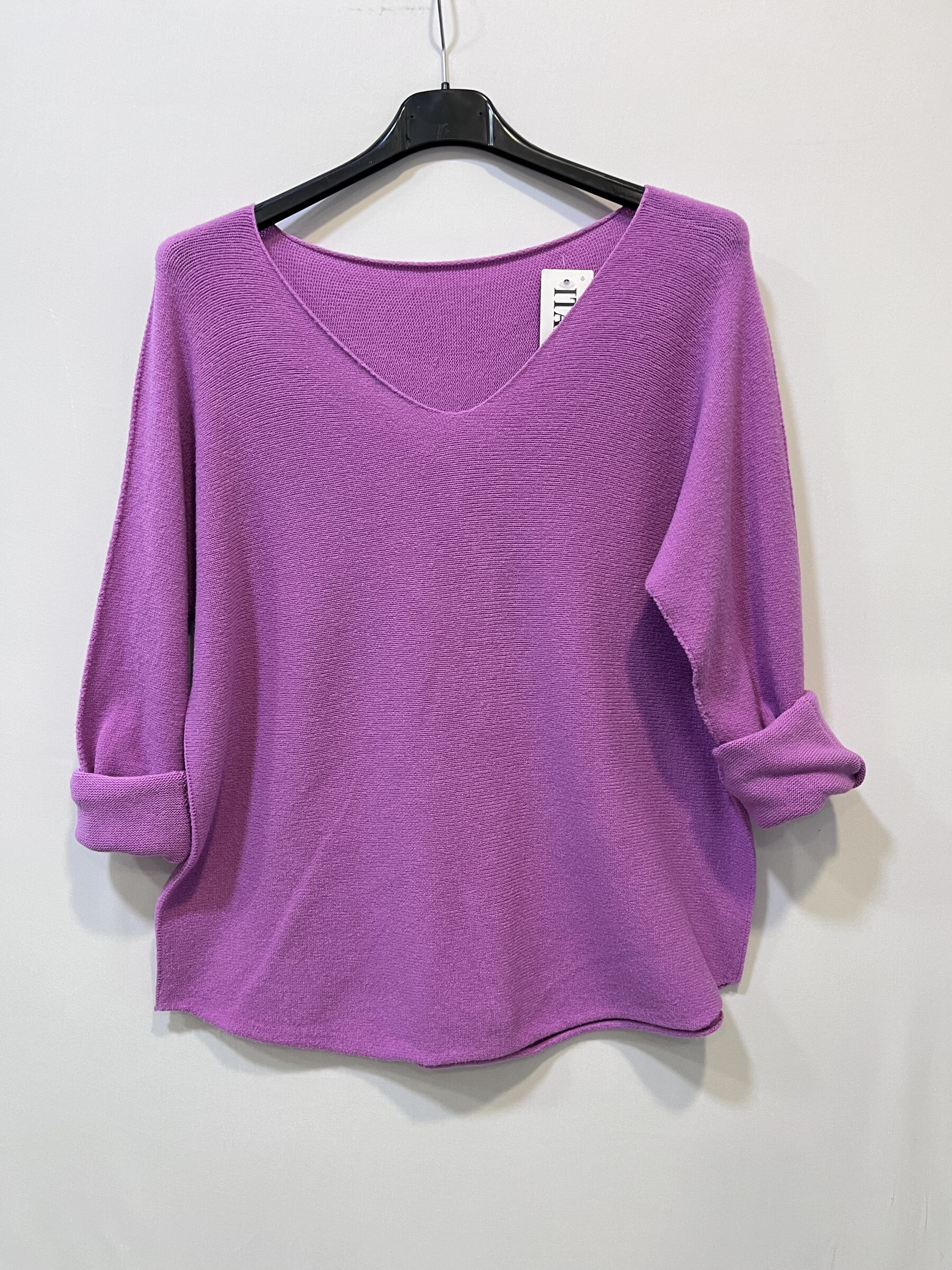 Wholesaler CHEN MODE - Small single high V -neck - Comfort and elegance on a daily basis