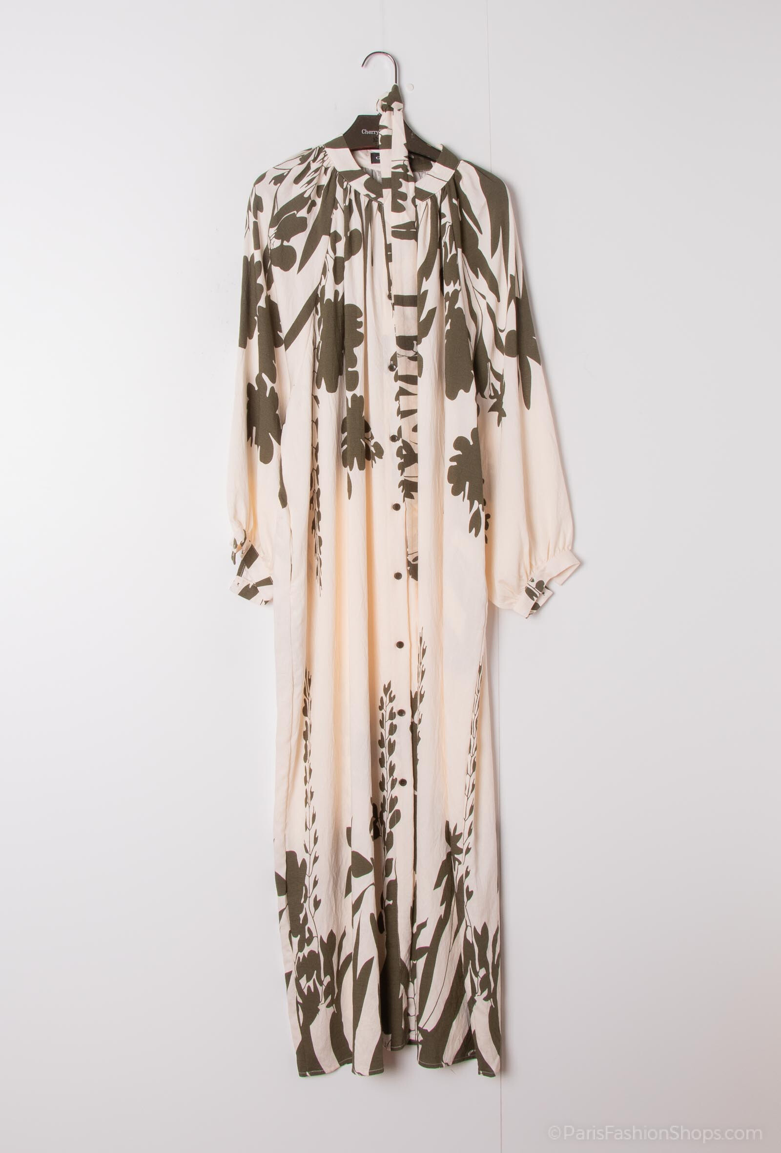 Robe longue florale pour femme, collection Printemps/Été 2025, en viscose et polyester, idéale pour les grandes tailles.