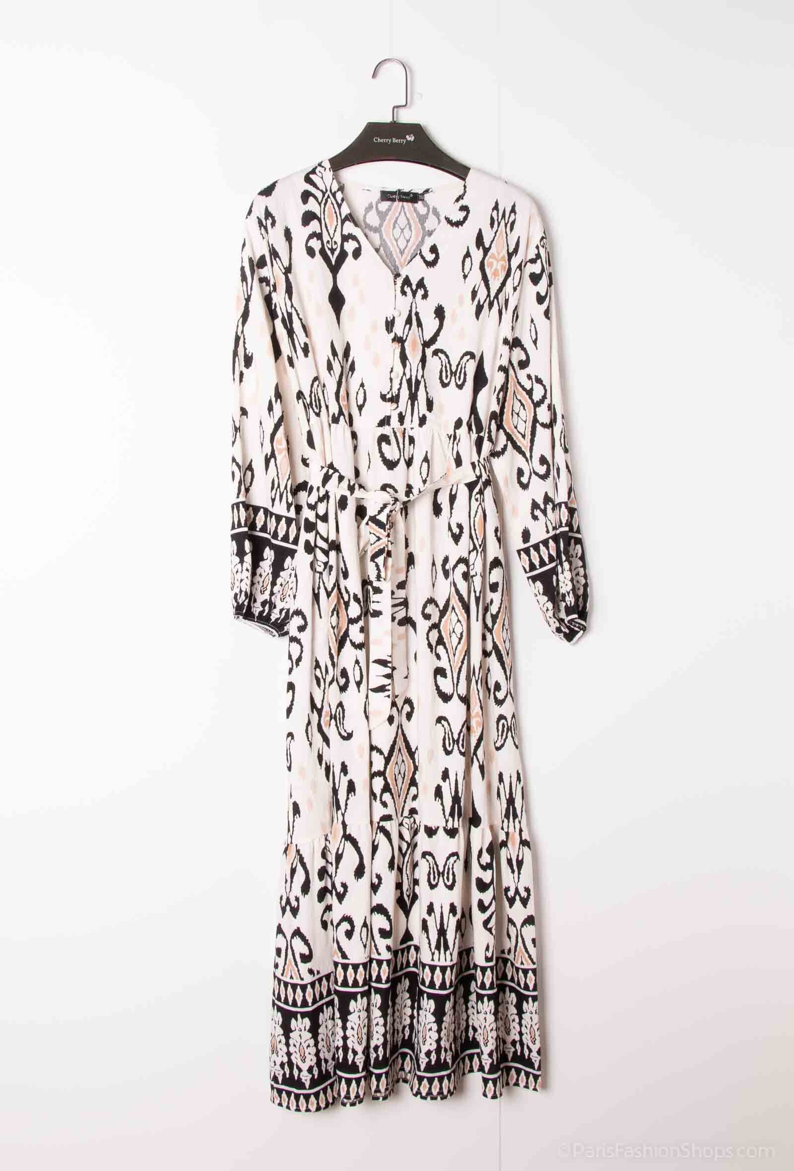Long floral dress, perfect for spring, made of viscose and polyester, ideal for all sizes. Made in China.