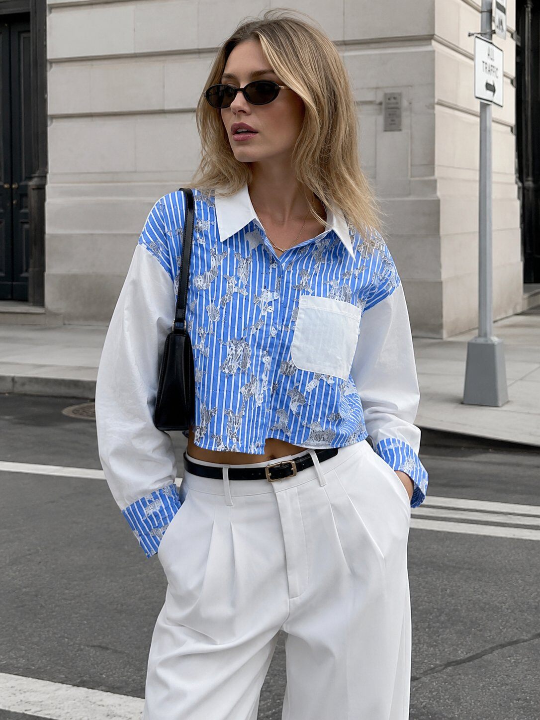 Grossiste Cherry Koko - ALTESSE – Chemise courte rayée à broderies florales