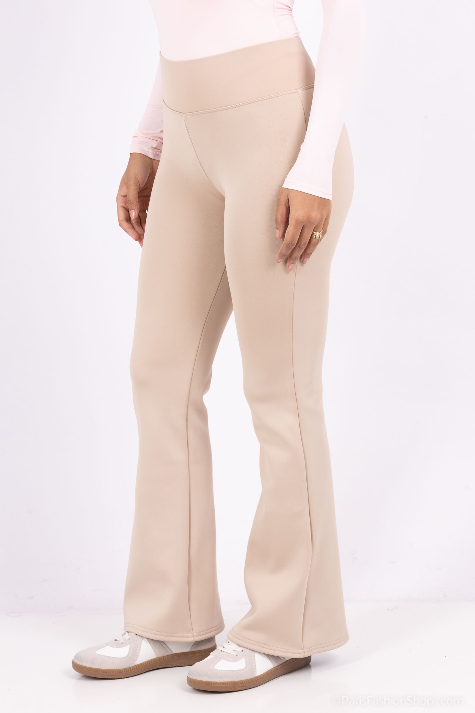 Grossiste Cherry Koko - Pantalon Noir Eléphant Élégance Moderne