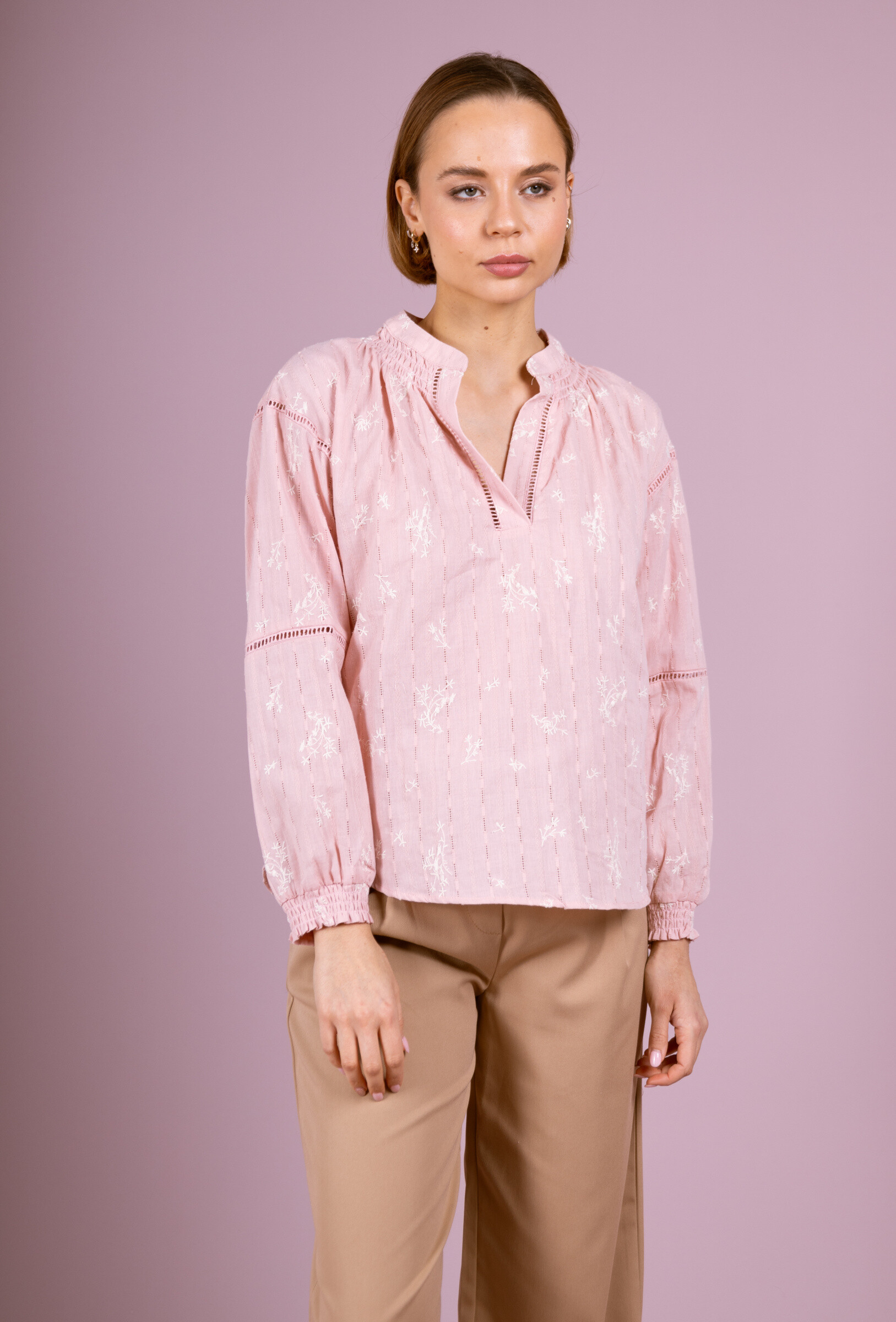 Wholesaler Cherry Paris - CLARISSE blouse with foliage embroidery