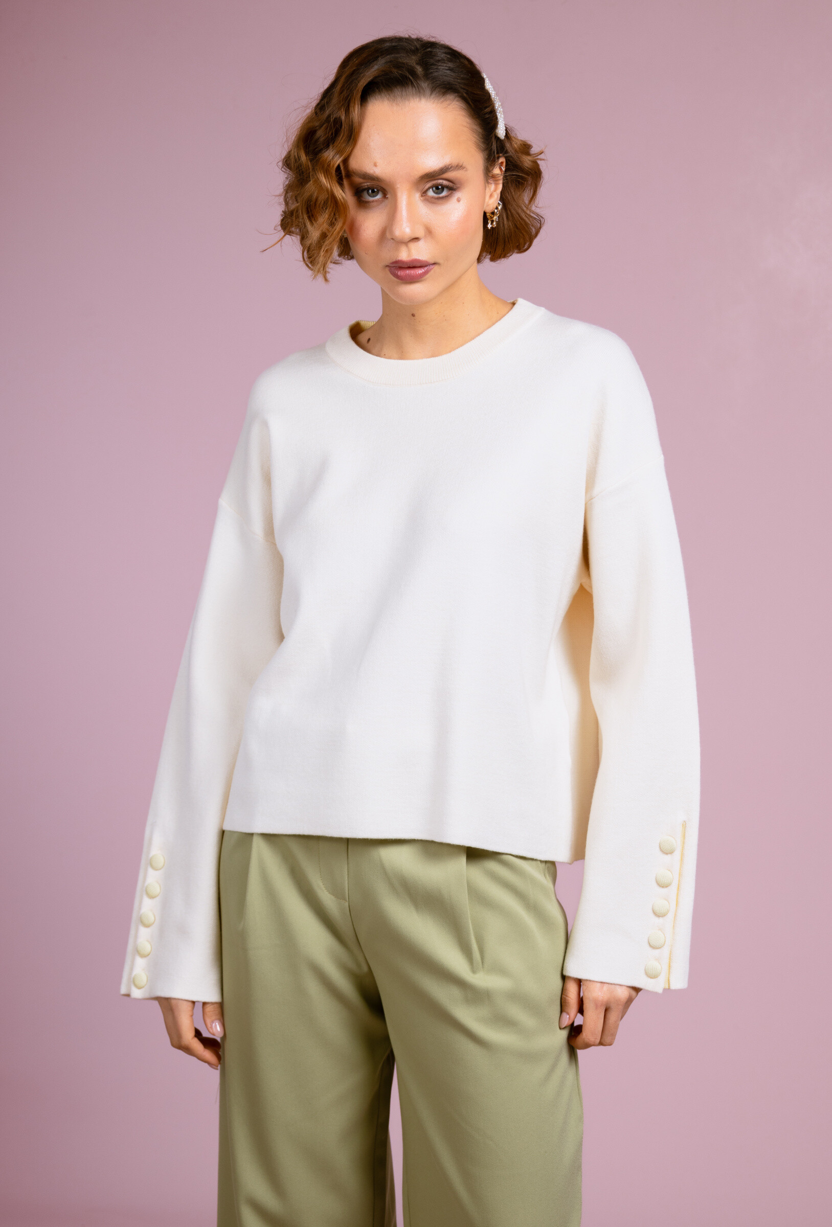 Grossiste Cherry Paris - Pull manches longues avec boutons mutiples VICTORINE