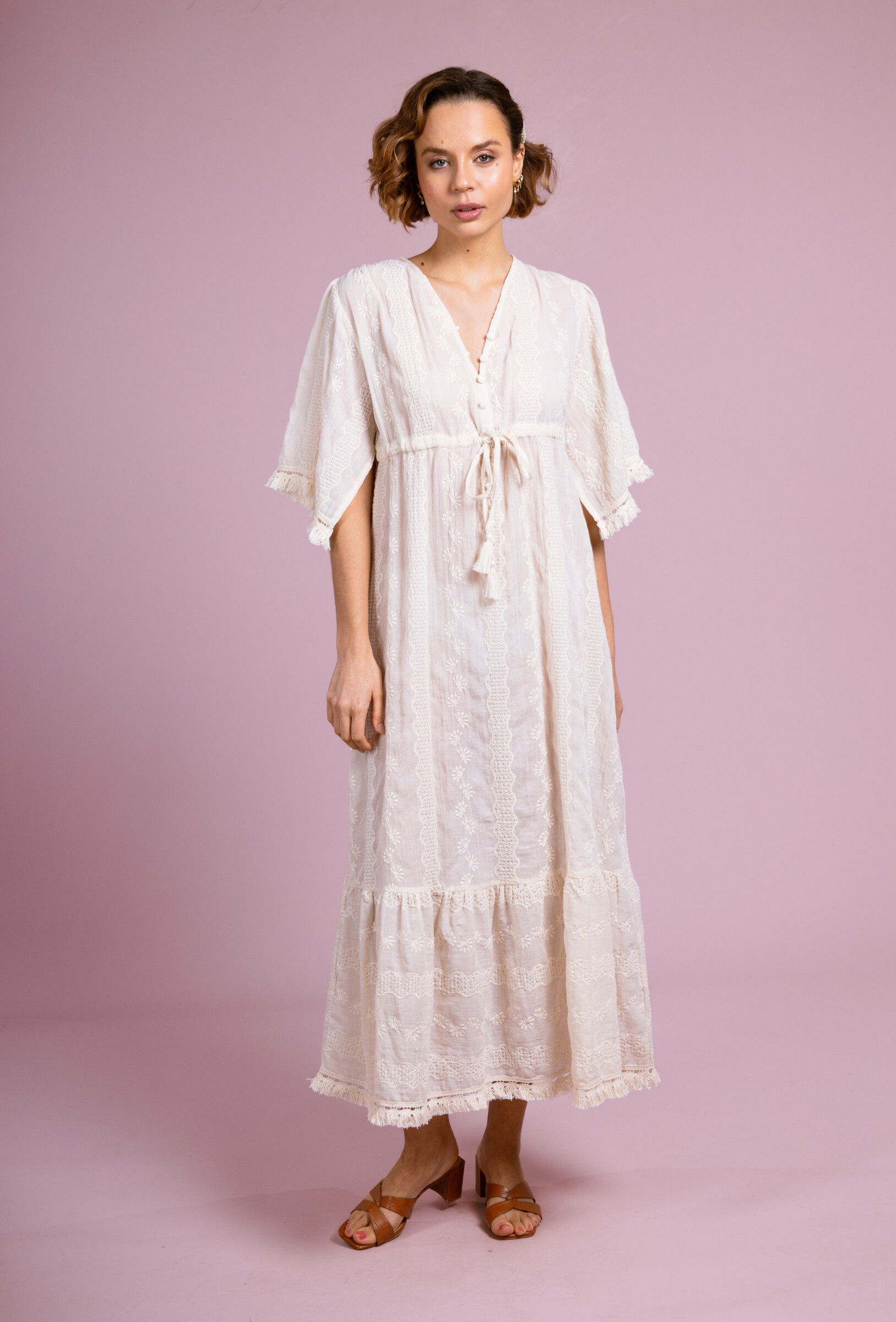 Grossiste Cherry Paris - Robe kaftan longue avec broderies KLOE