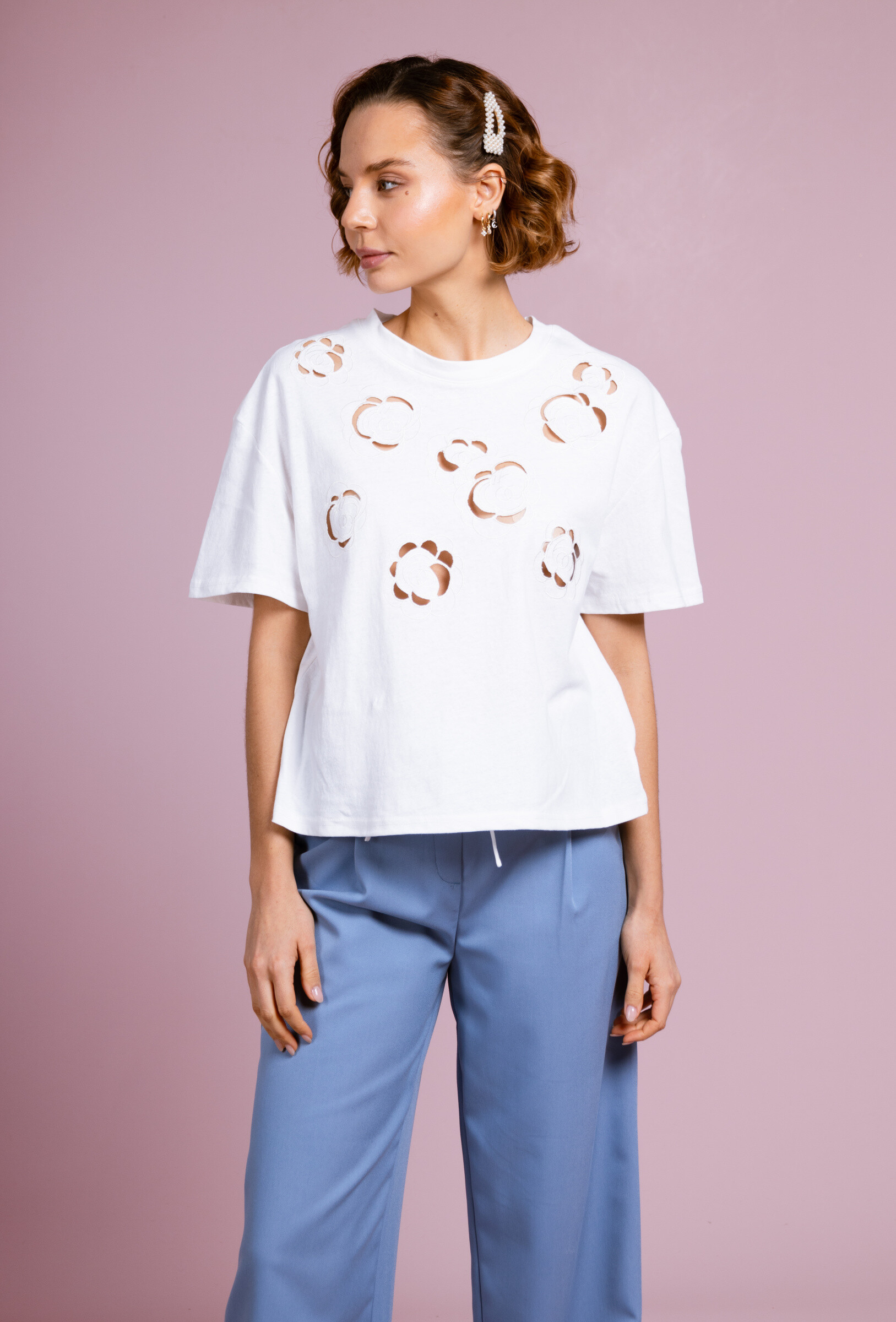 Wholesaler Cherry Paris - Opened cotton t shirt and nika flower embroidery