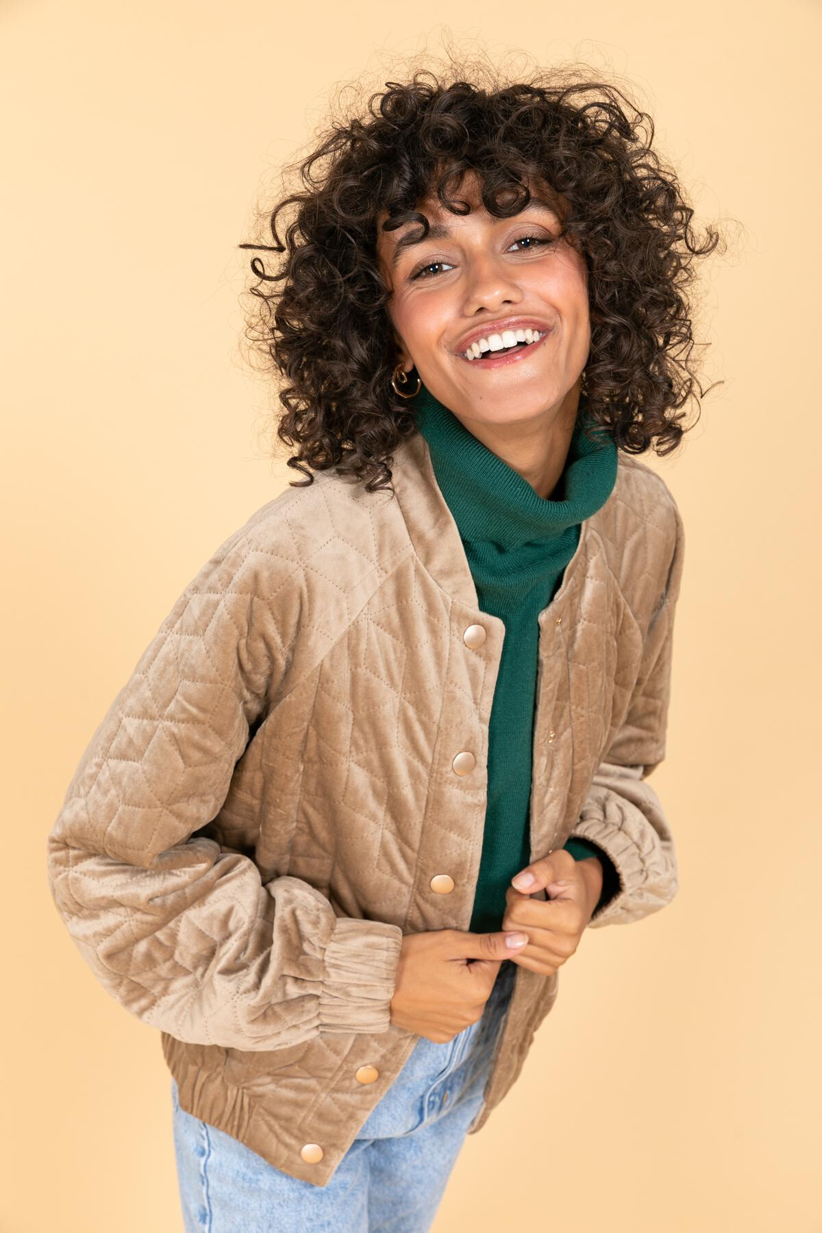 Grossiste Cherry Paris - Veste bomber en velour matelassé MARTY