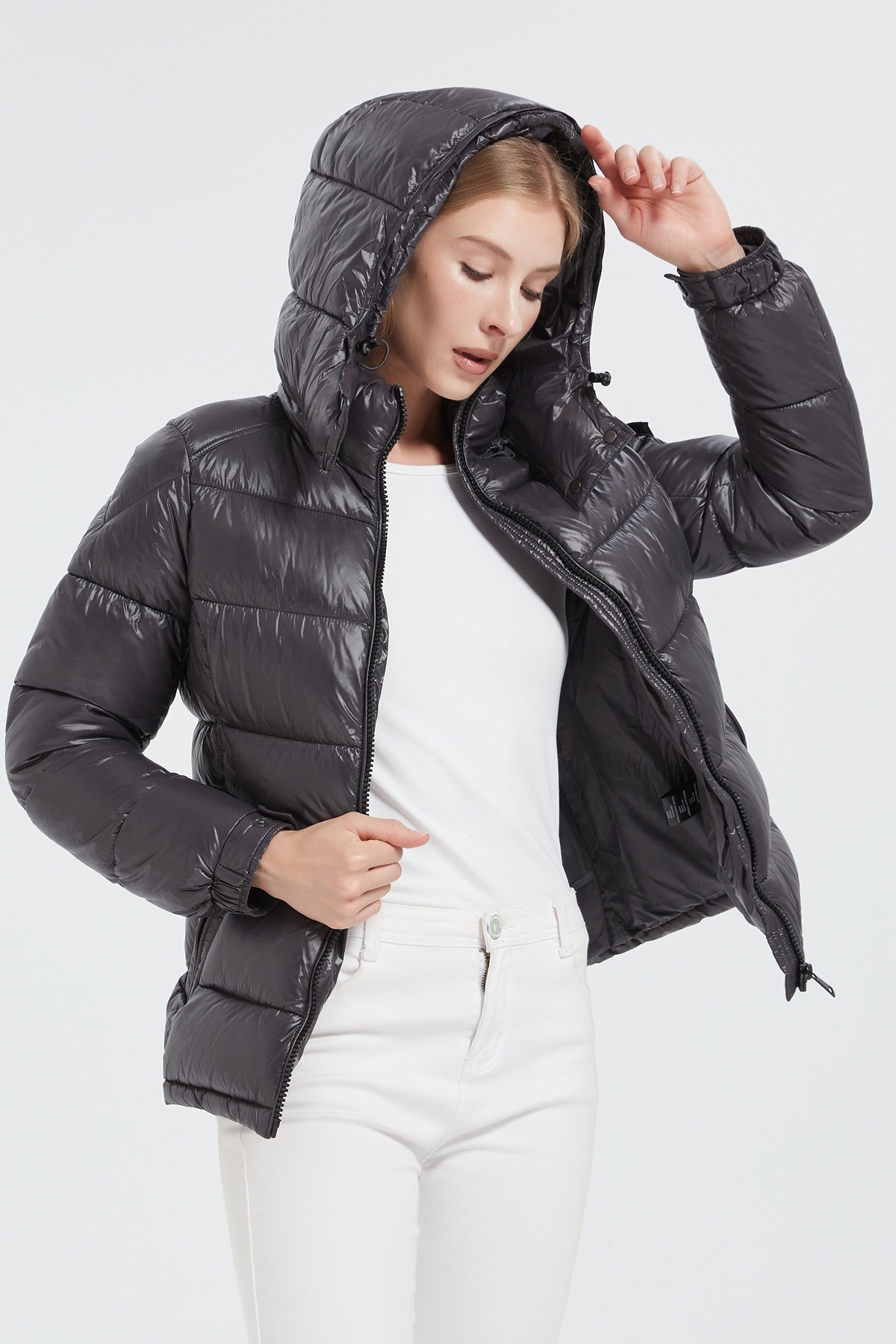 Mayorista CHEVERY - Chaqueta acolchada corta y brillante con capucha