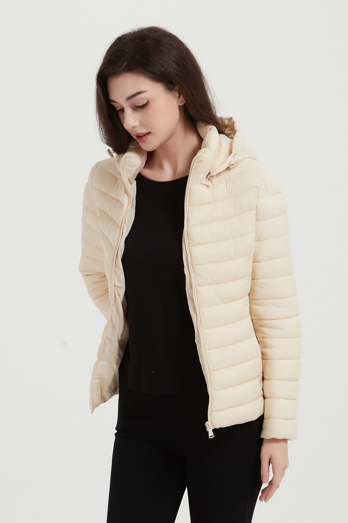 Wholesaler CHEVERY - Lightweight puffer jacket with removable hood for women