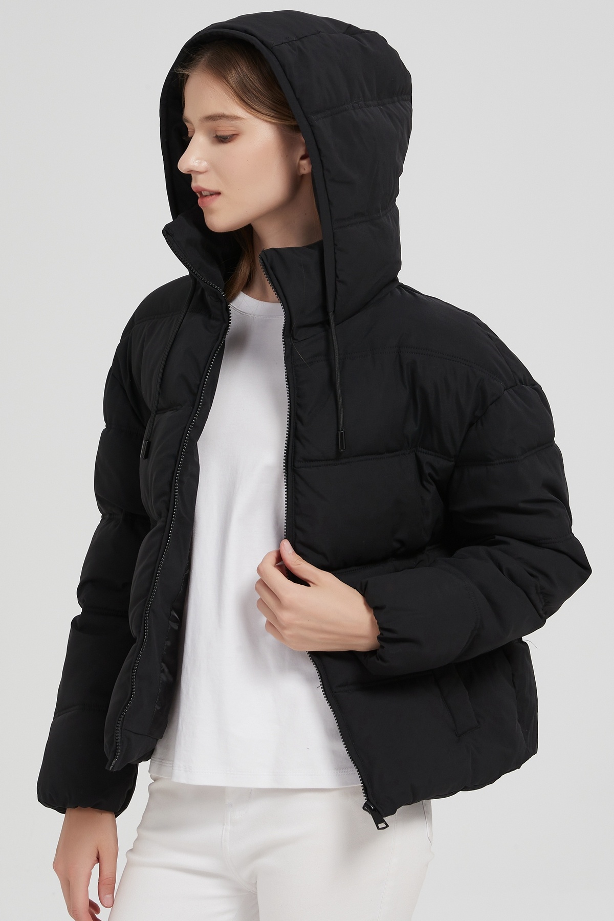 Grossiste CHEVERY - Doudoune courte femme à capuche oversize