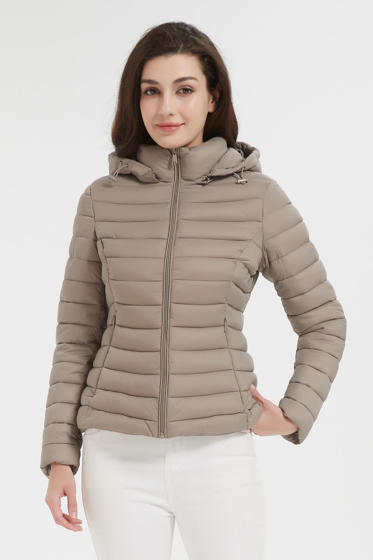 Großhändler CHEVERY - Leichte Daunenjacke mit abnehmbarer Kapuze für Damen