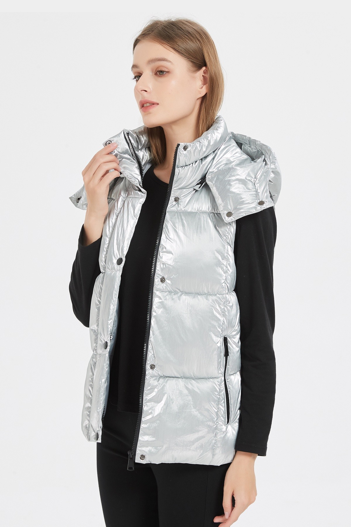 Wholesaler CHEVERY - Shiny sleeveless puffer jacket with detachable hood