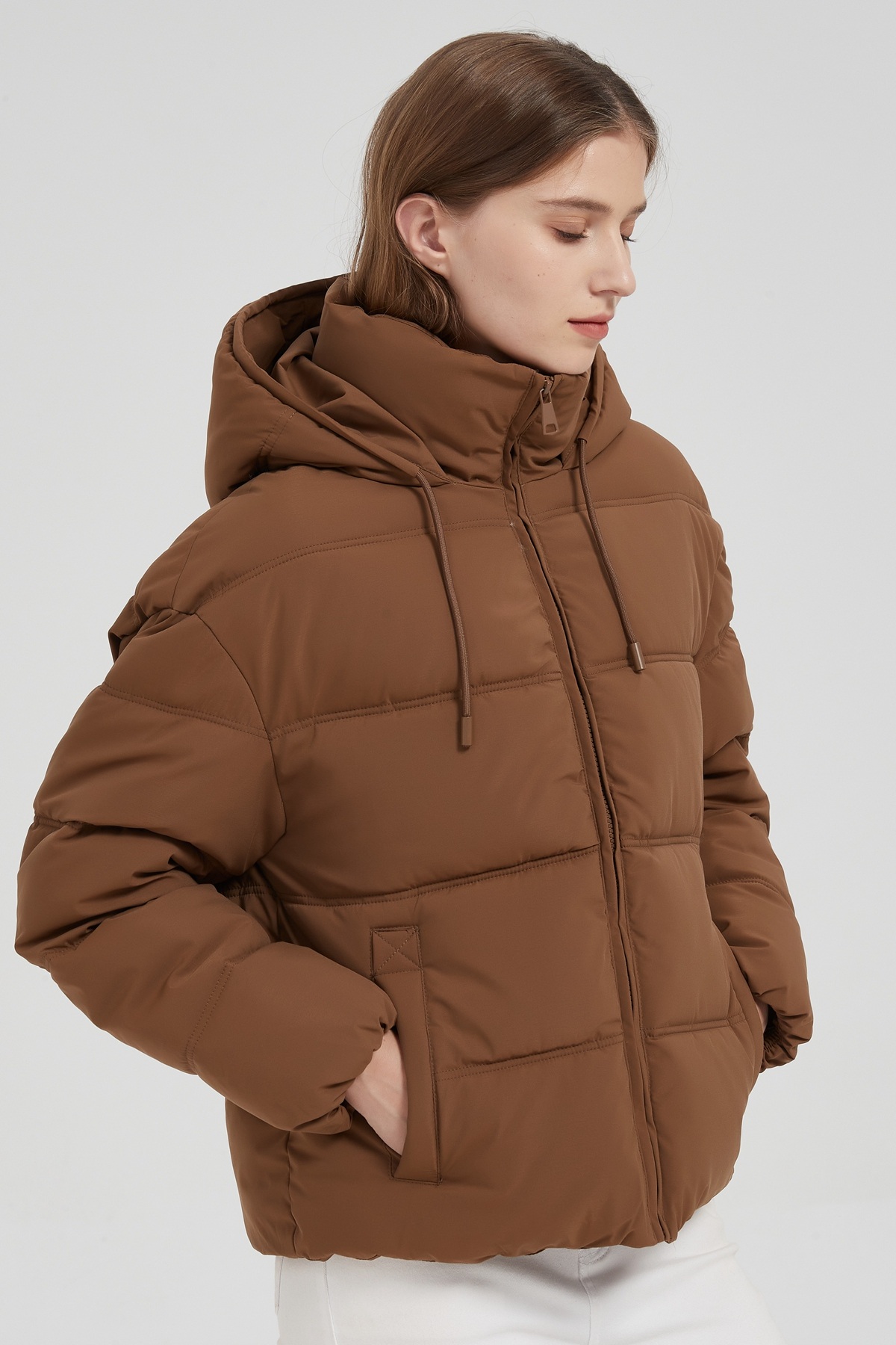 Grossiste CHEVERY - Doudoune courte femme à capuche oversize