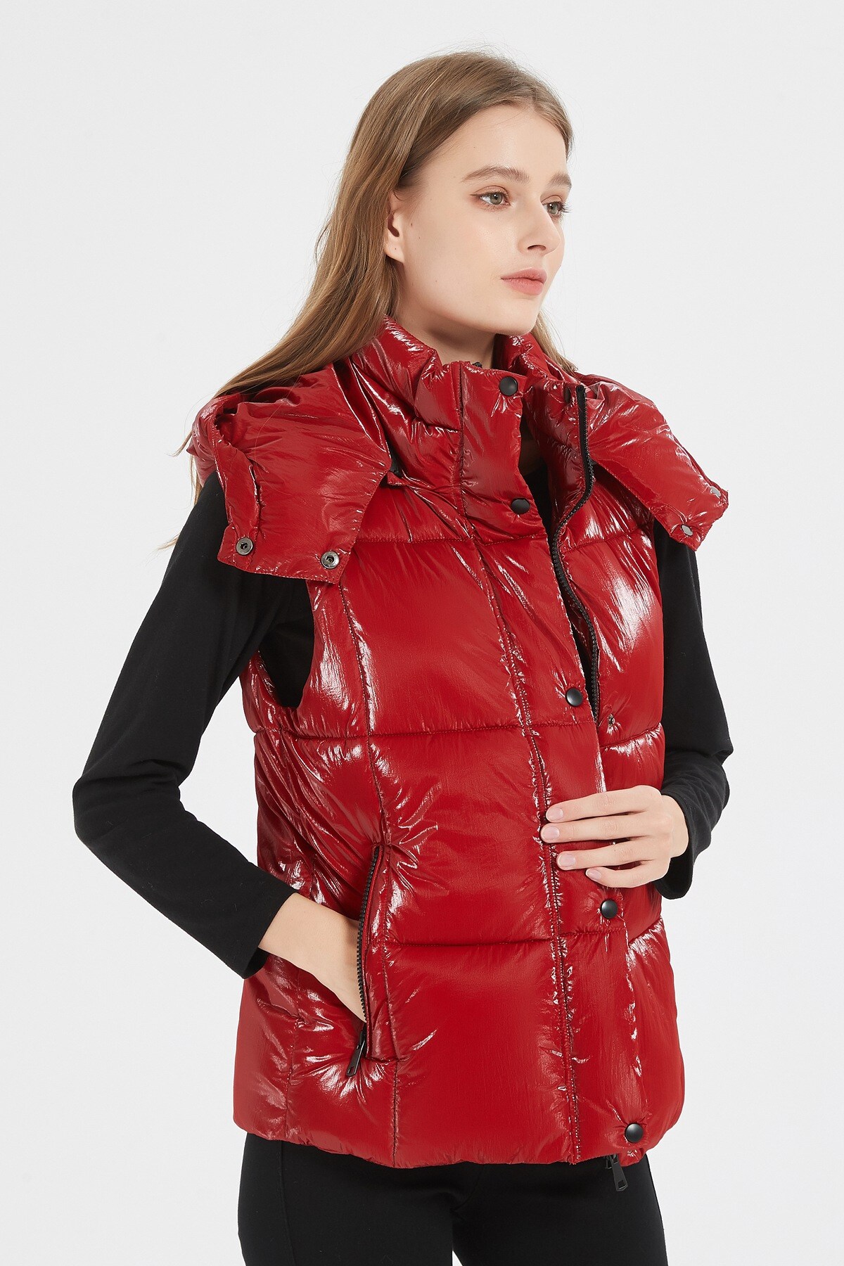 Wholesaler CHEVERY - Shiny sleeveless puffer jacket with detachable hood