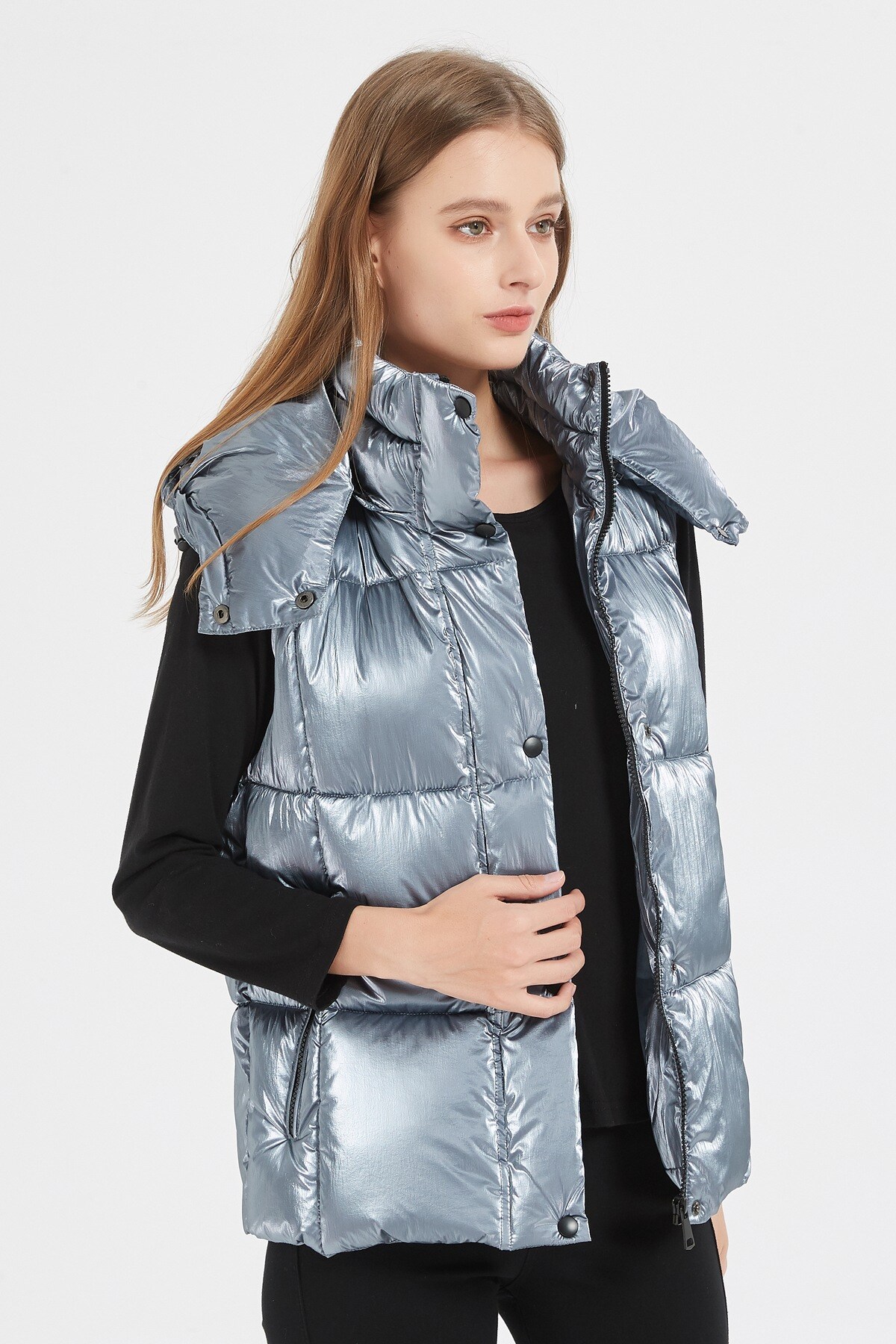 Wholesaler CHEVERY - Shiny sleeveless puffer jacket with removable hood