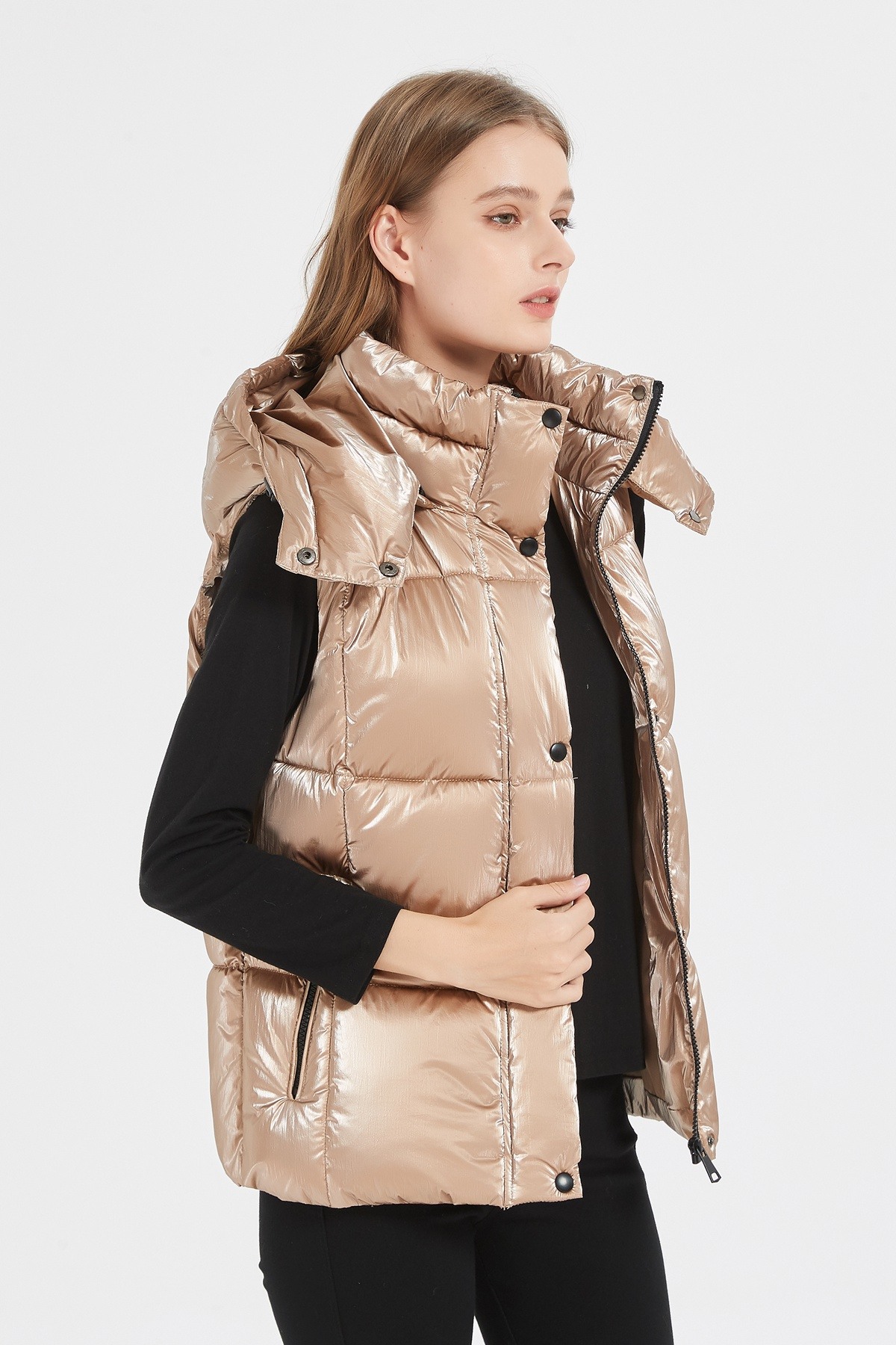 Wholesaler CHEVERY - Shiny sleeveless puffer jacket with removable hood