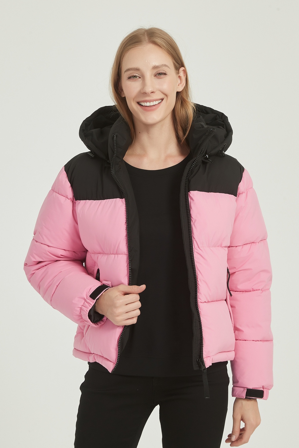 Großhändler CHEVERY - Zweifarbige Design-Daunenjacke mit Kapuze