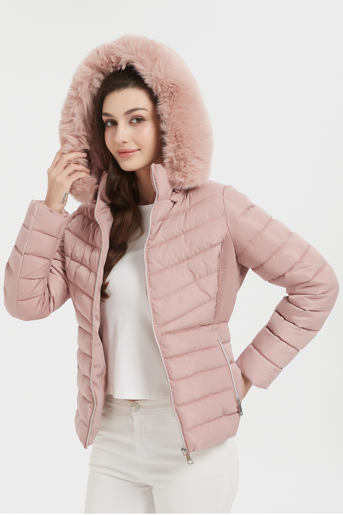 Grossiste CHEVERY - Doudoune courte femme à capuche effet fourrure