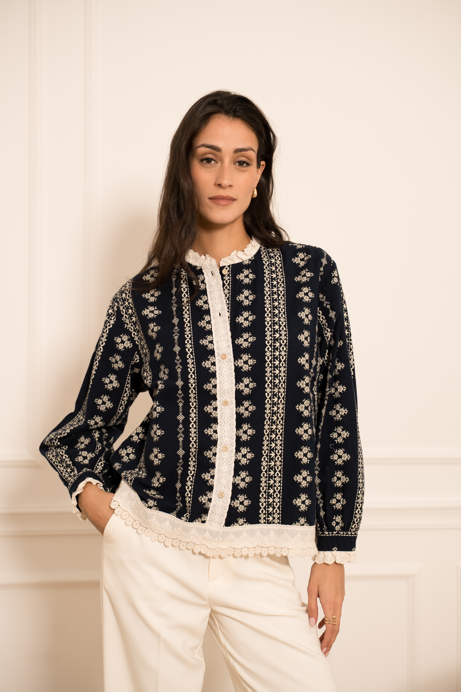 Grossista Choklate - Camicia bohemien in cotone con stampa e ricamo