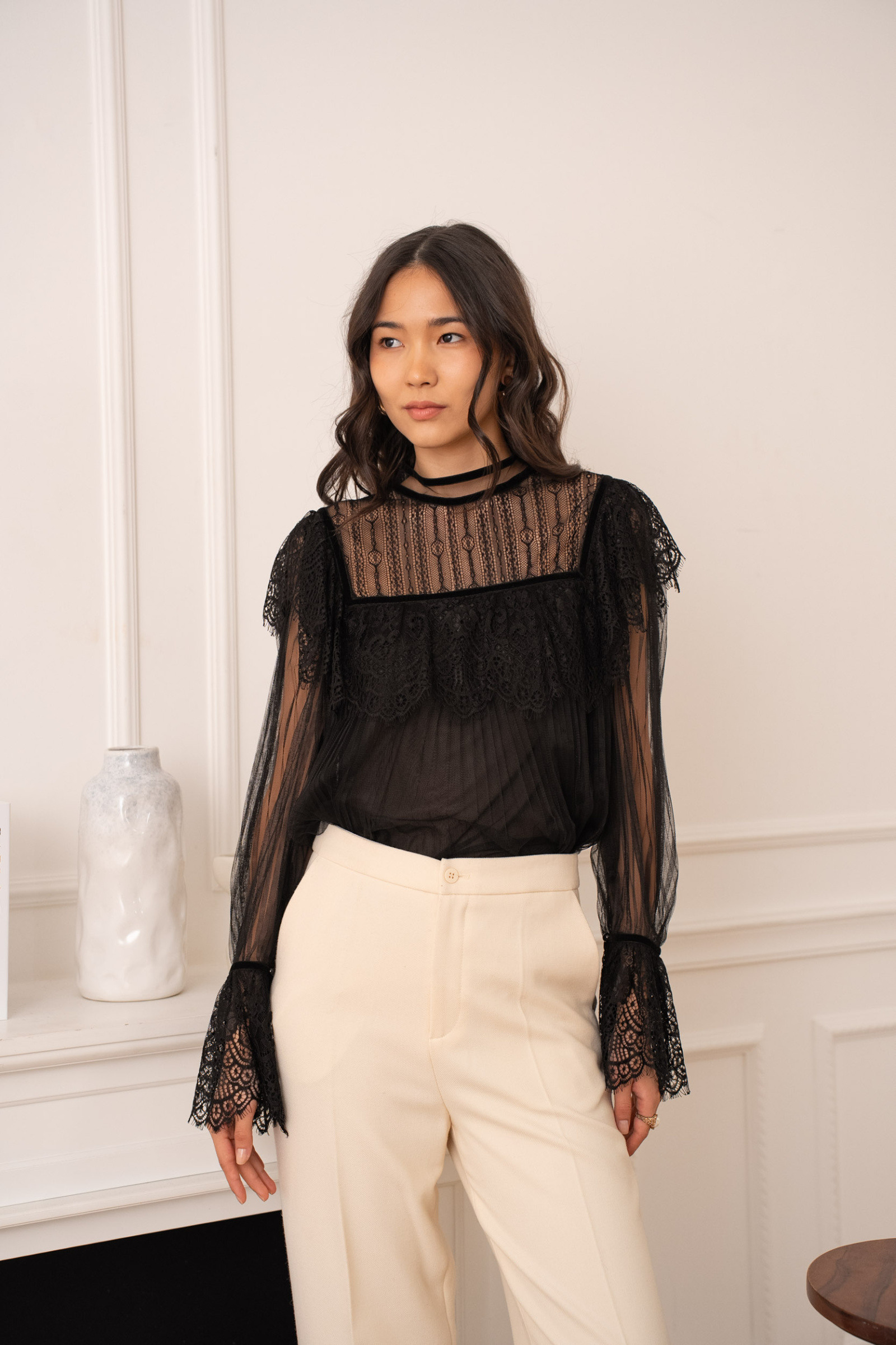 Mayorista Choklate - Blusa de encaje festoneado