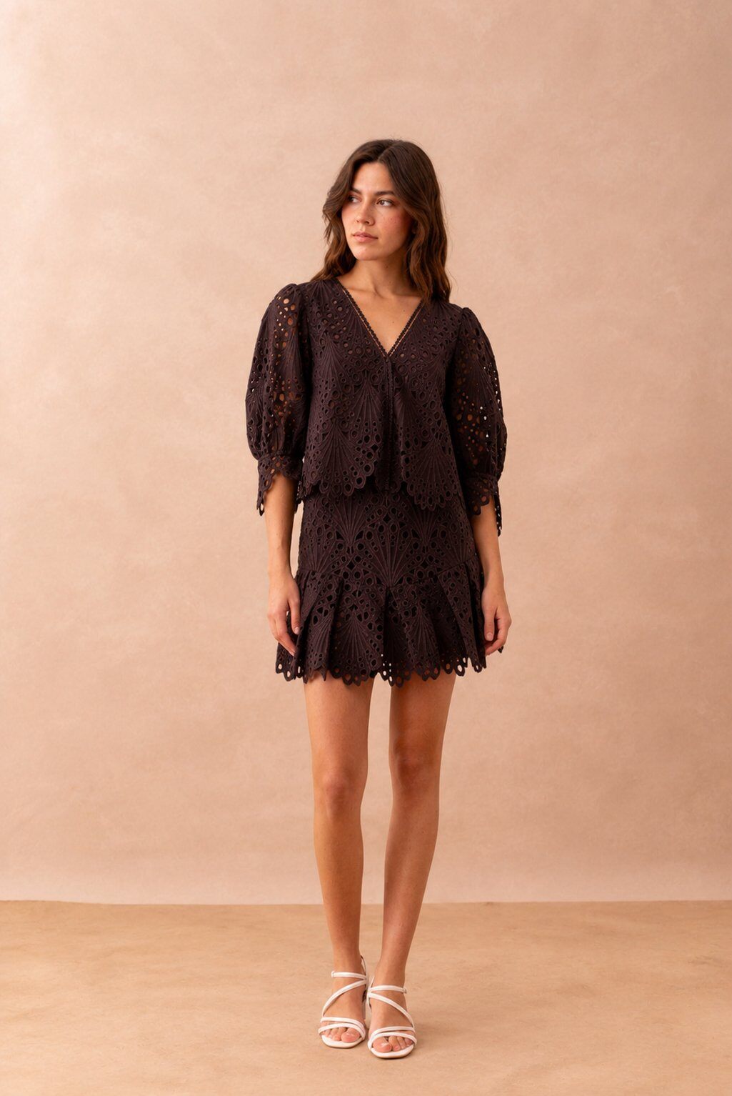 Grossista Choklate - Completo blusa e gonna in pizzo guipure Selena