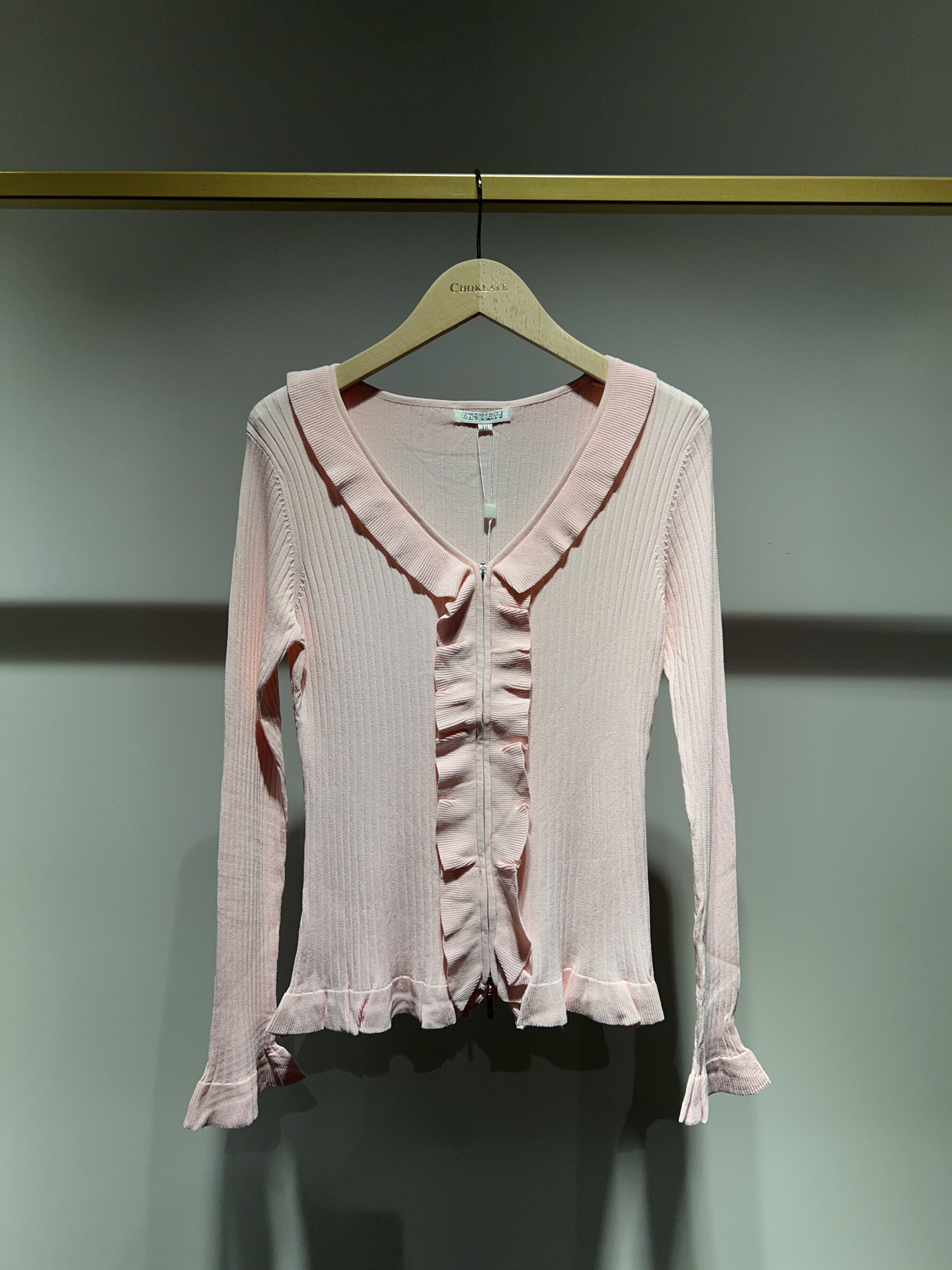 Großhändler Choklate - Strickjacke mit Rüschenkragen