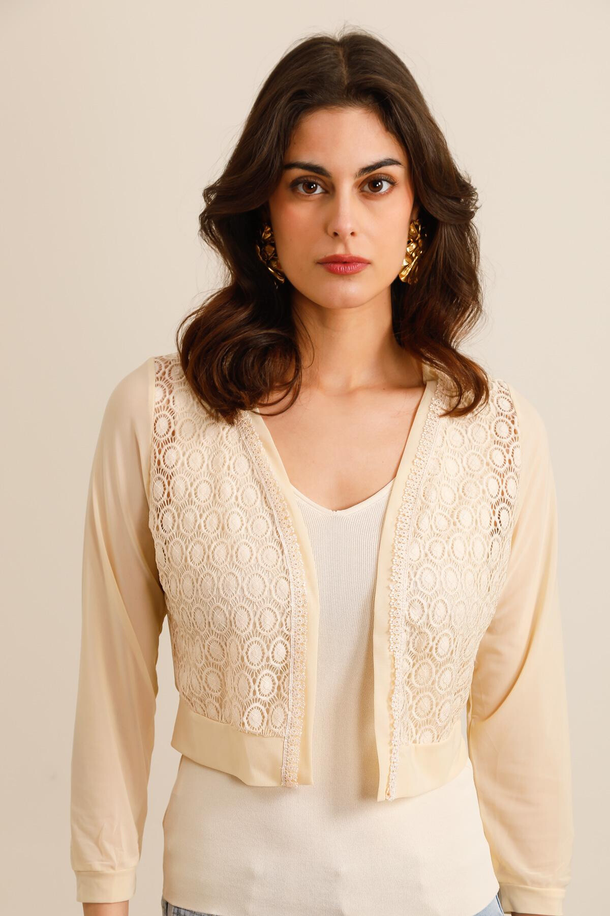 Grossiste Choklate - Gilet boléro en dentelle