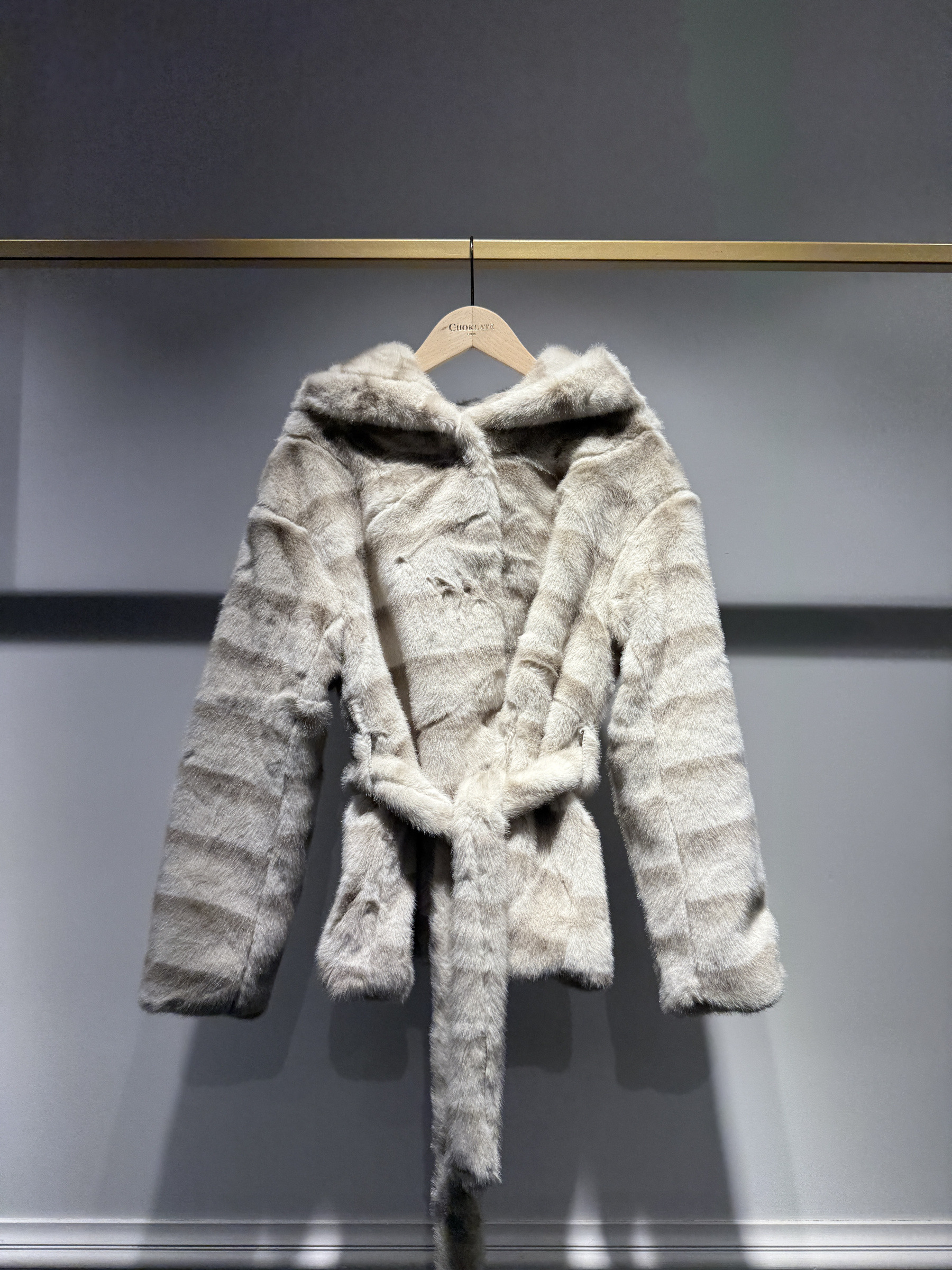 Grossiste Choklate - Manteau Alaska à capuche en fausse fourrure effet vison