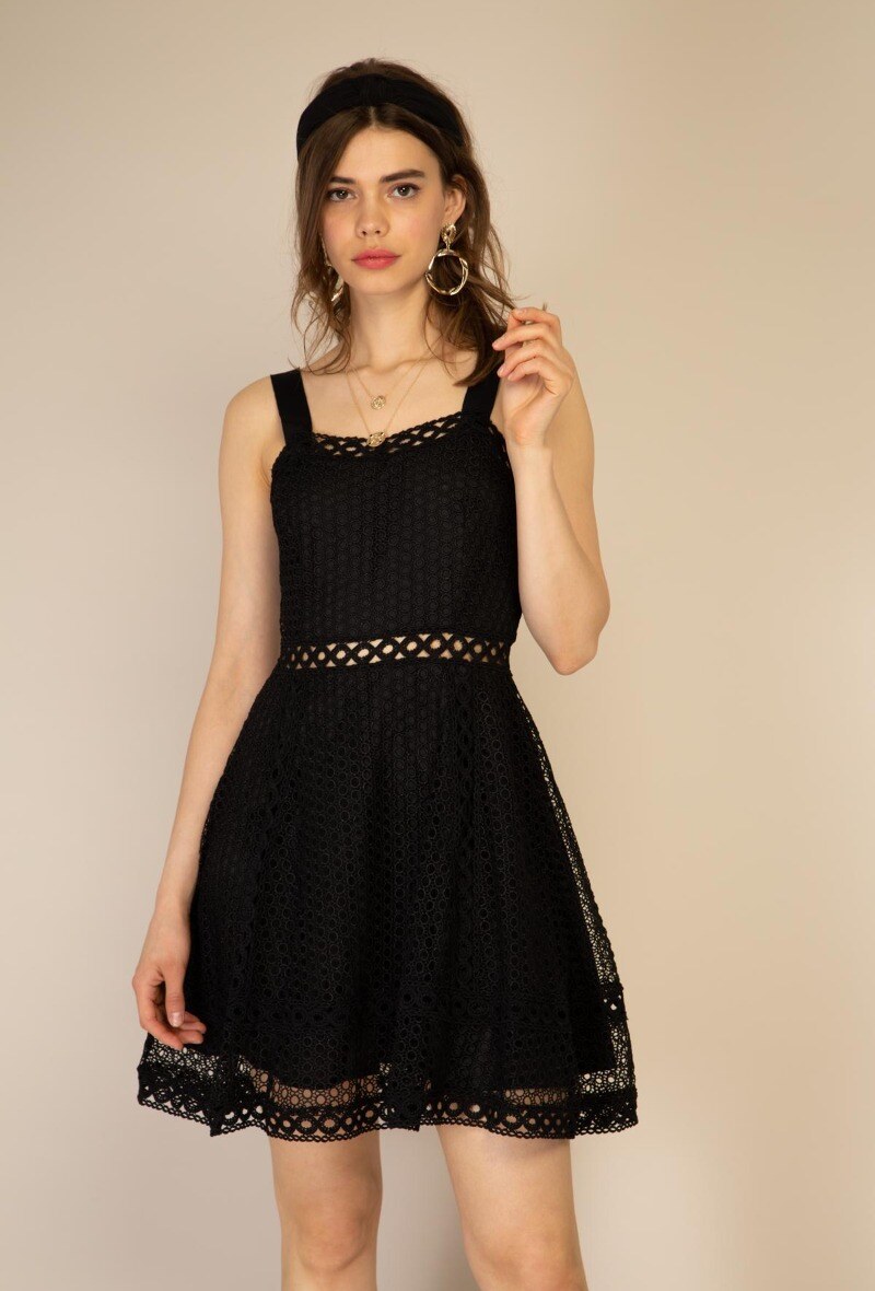 Grossiste Choklate - Robe patineuse en dentelle