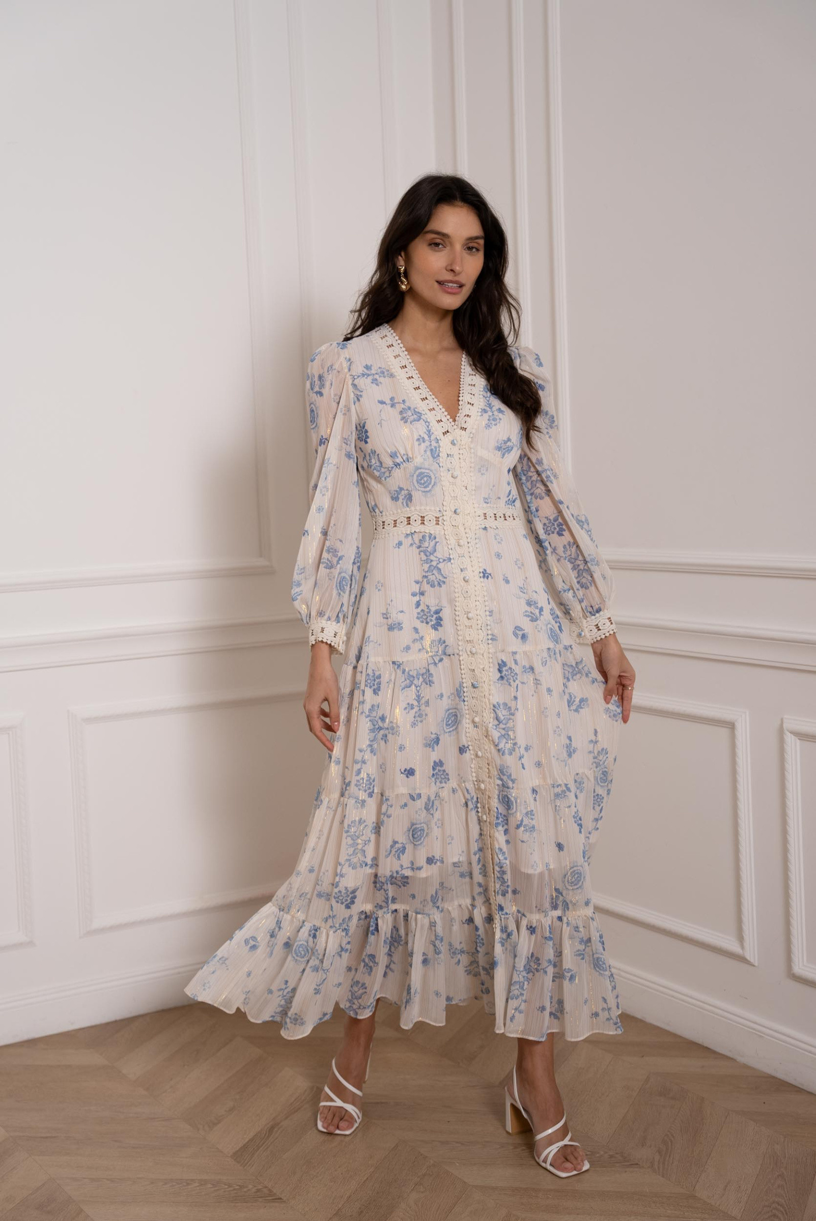 Grossiste Choklate - Robe longue Avril en dentelle col V