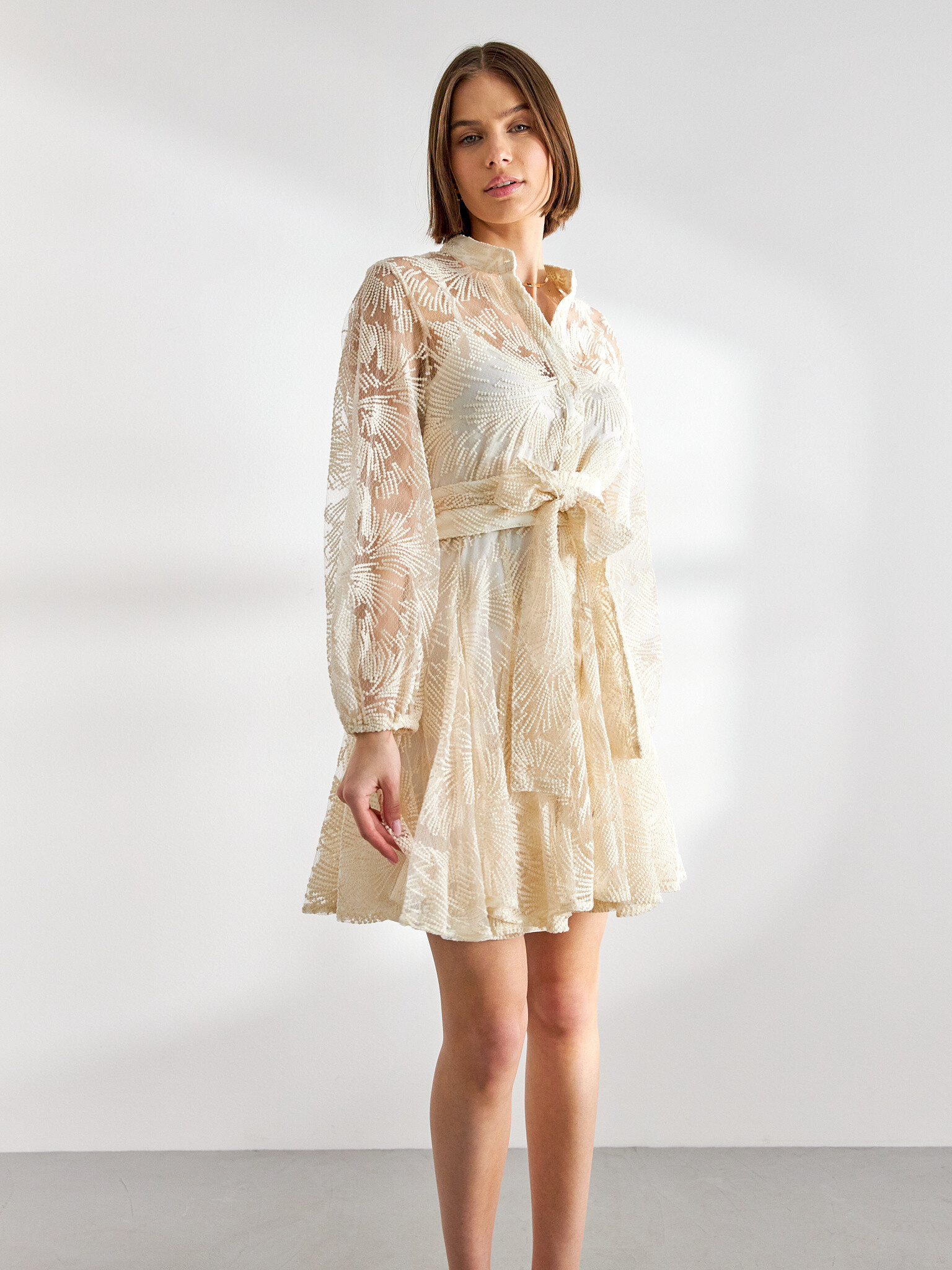 Großhändler Choklate - Sonia Spitzenkleid mit Rüschen