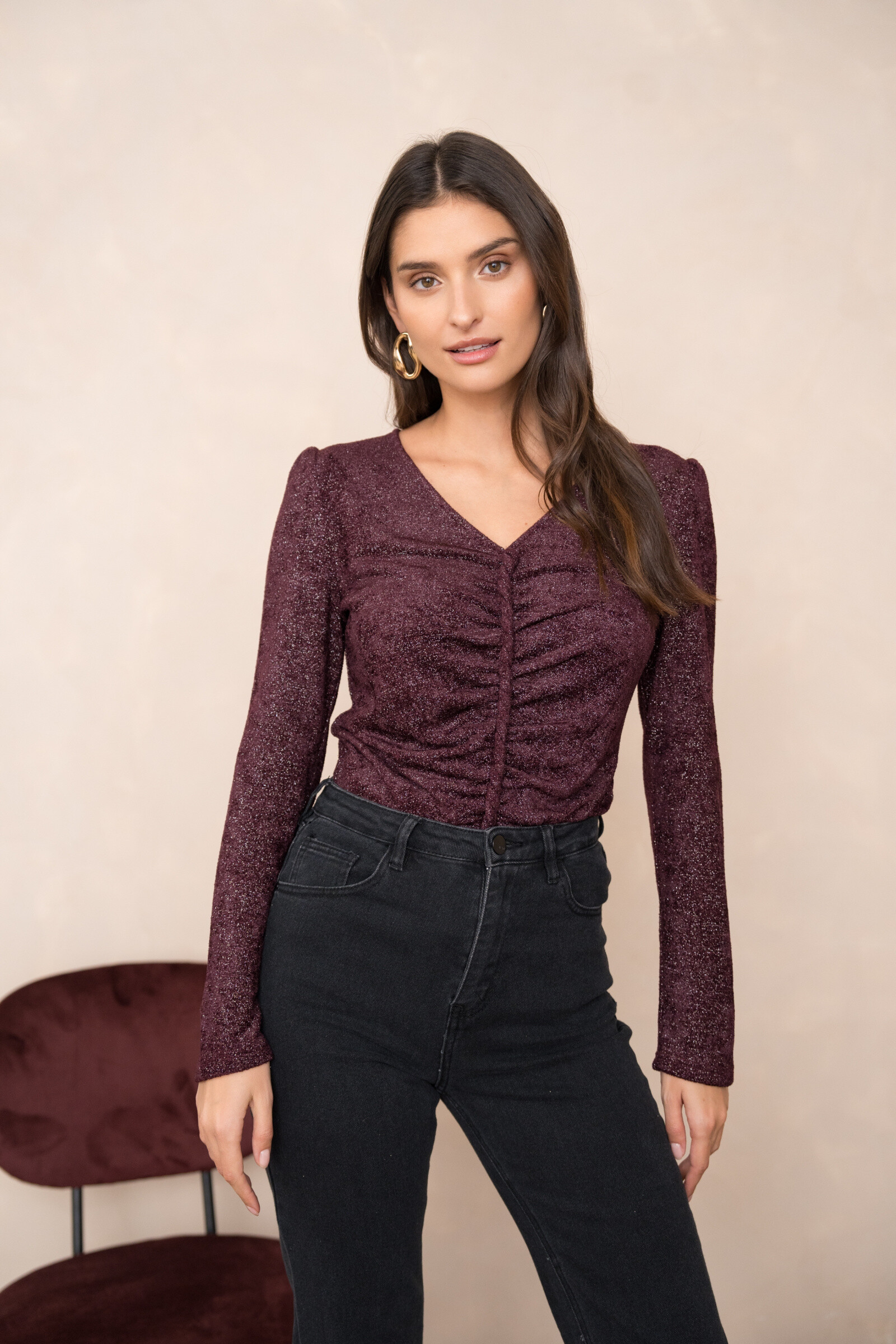 Mayorista Choklate - Top fruncido con cuello en V y lentejuelas