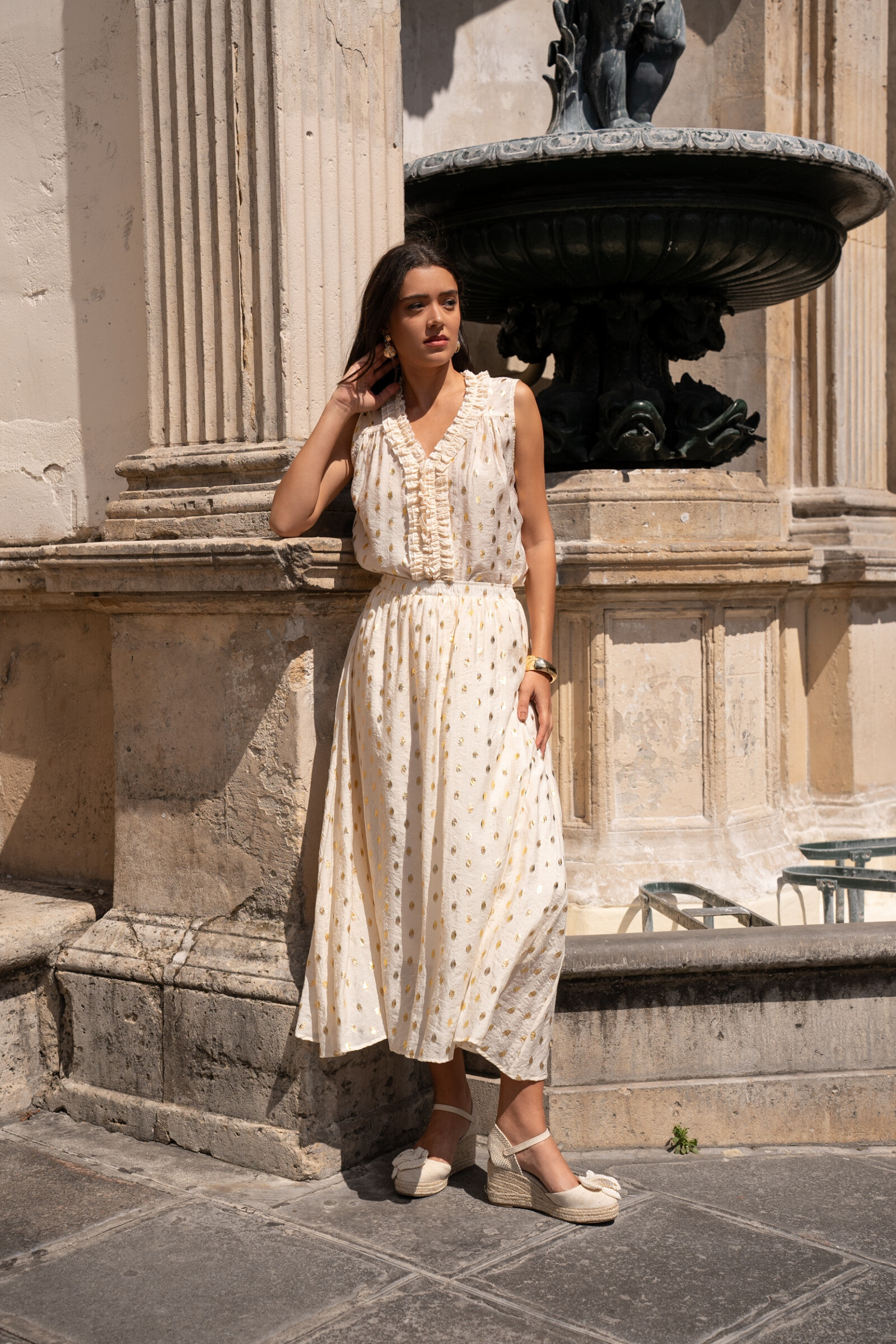 Grossista Choklate - Top leggero senza maniche color ecru a pois dorati