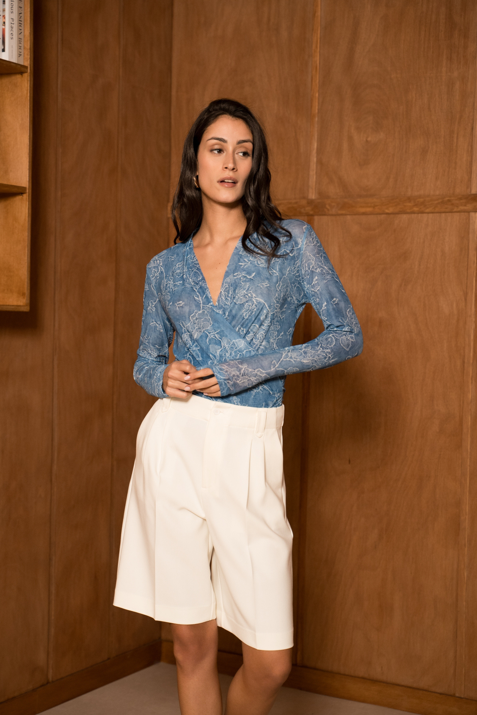 Mayorista Choklate - Top cruzado de malla estampada
